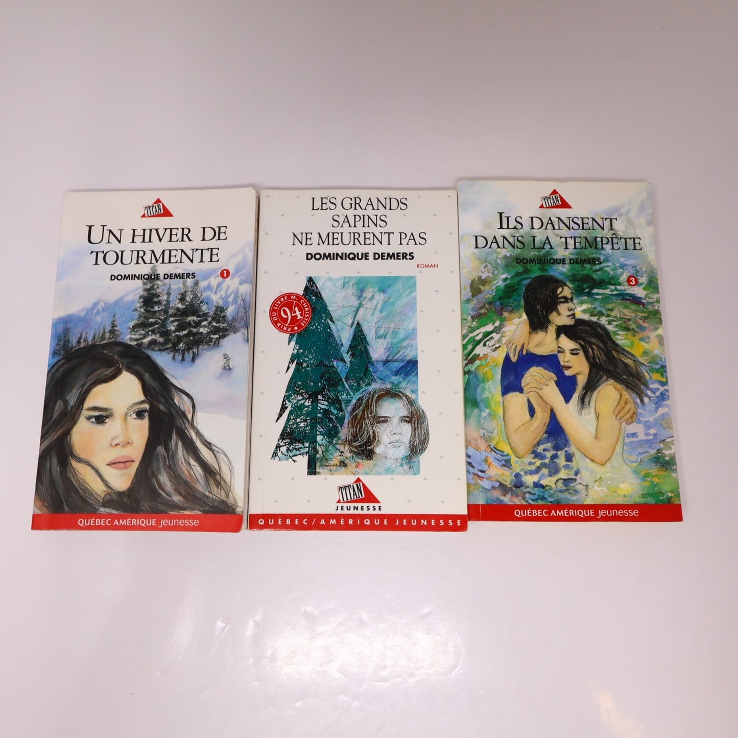 Titan Lot 19 Livres Cassiopée/Chambre d'Éden/Marie Tempête/Julie Jeunes Adultes