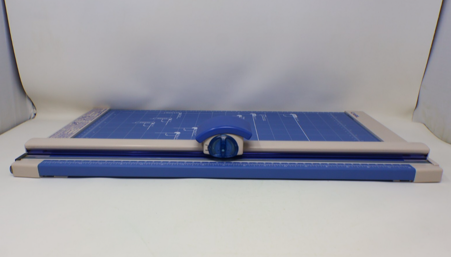 CARL Professional Rotary Paper Trimmer 18" RT-218 Used Damaged Box Massicot