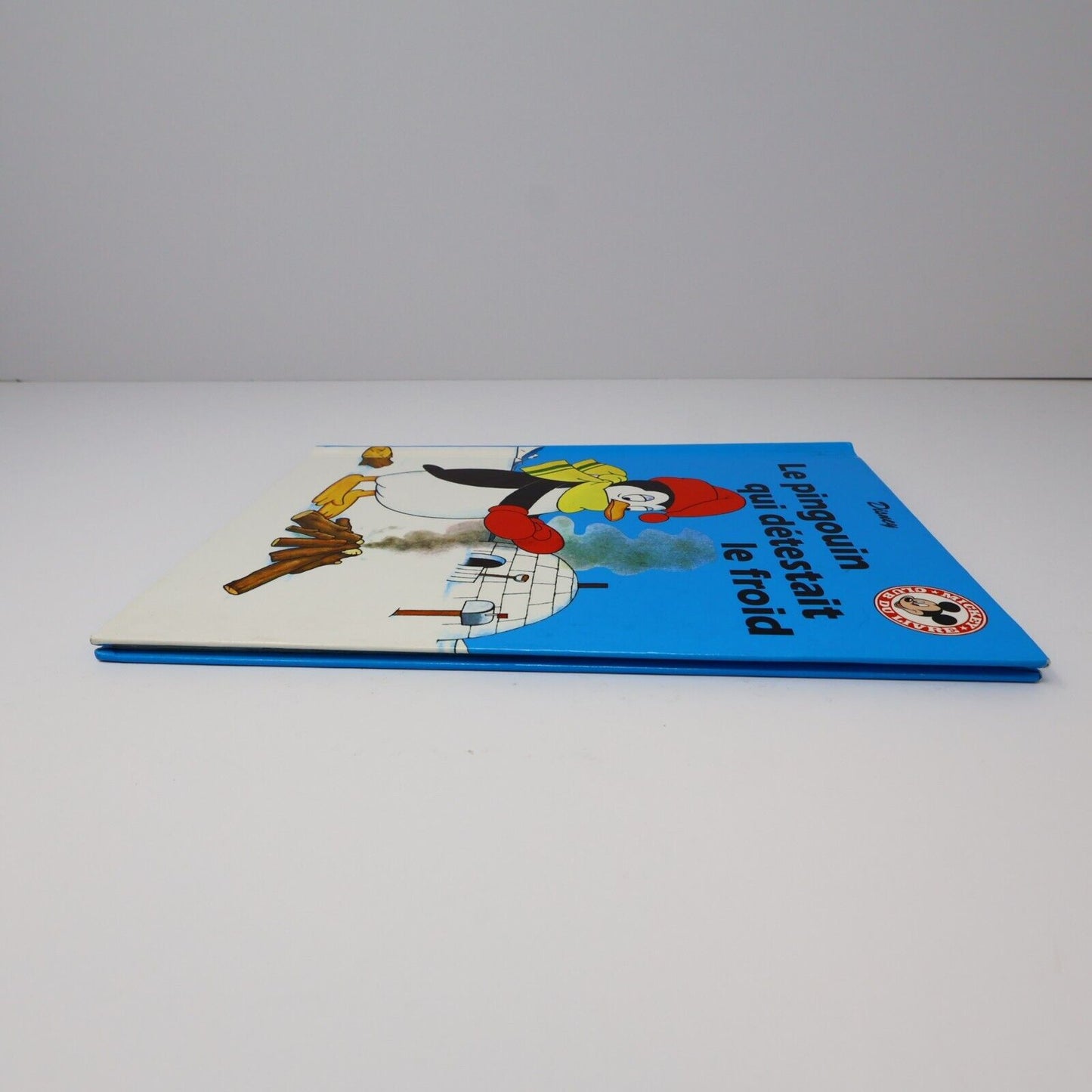 1992 Le Pingouin qui Détestait le Froid Club du Livre Mickey Disney Hardcover HC