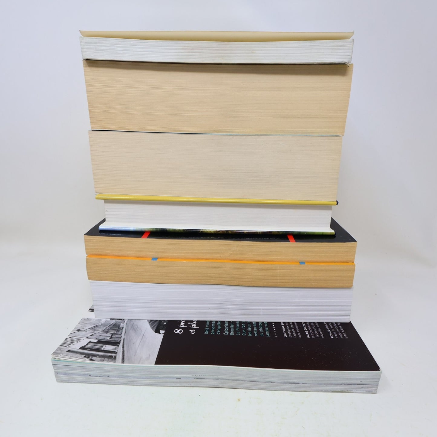 Chrystine Brouillet Lot 8 Livres Marie Laflamme/Le Collectionneur/Chère Voisine