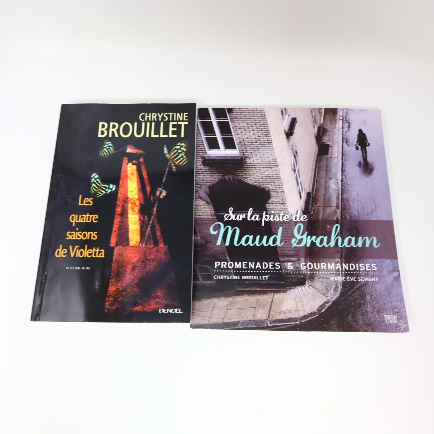Chrystine Brouillet Lot 8 Livres Marie Laflamme/Le Collectionneur/Chère Voisine
