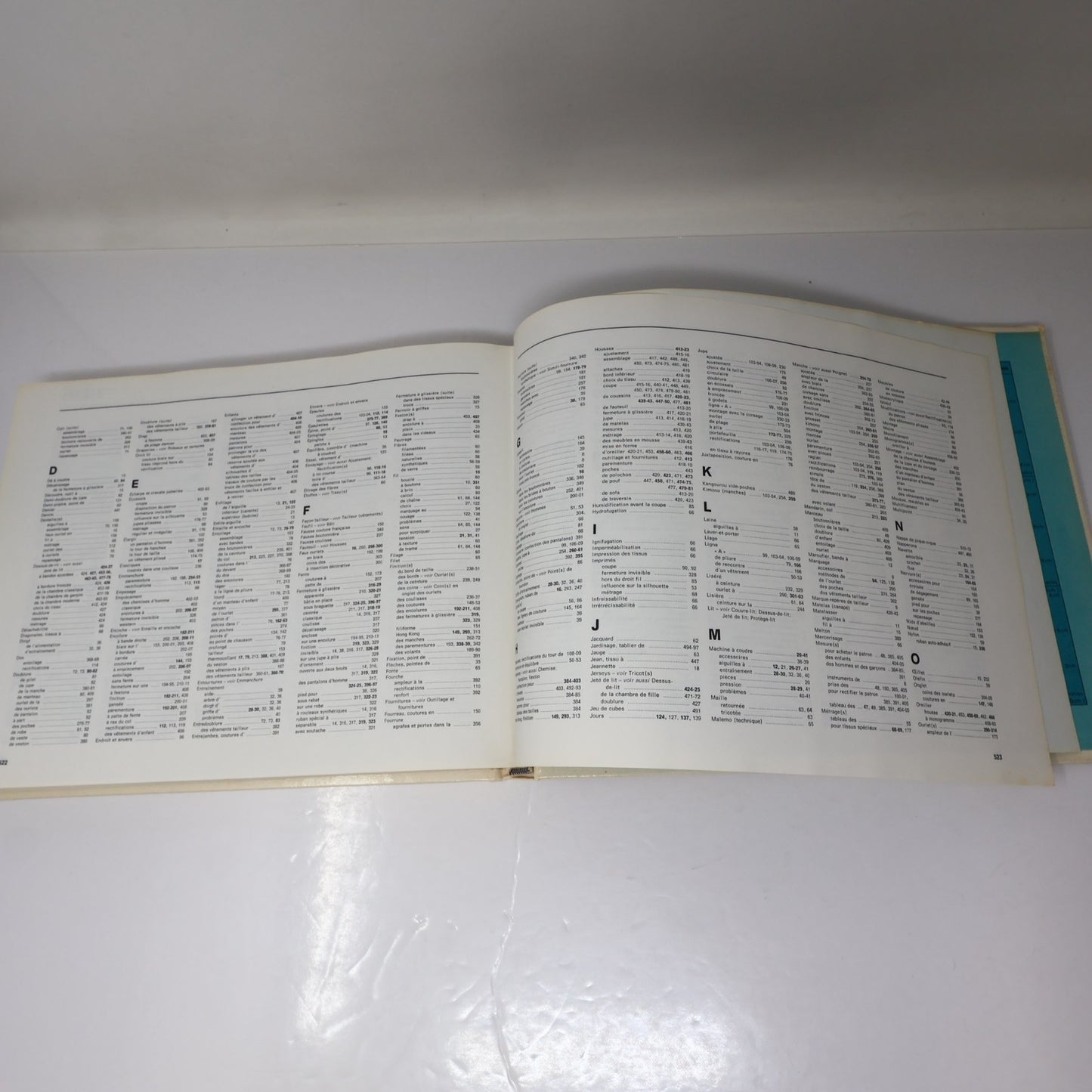 Guide de la Couture Pratique et Créative 1979 HC Reader's Digest Français Livre