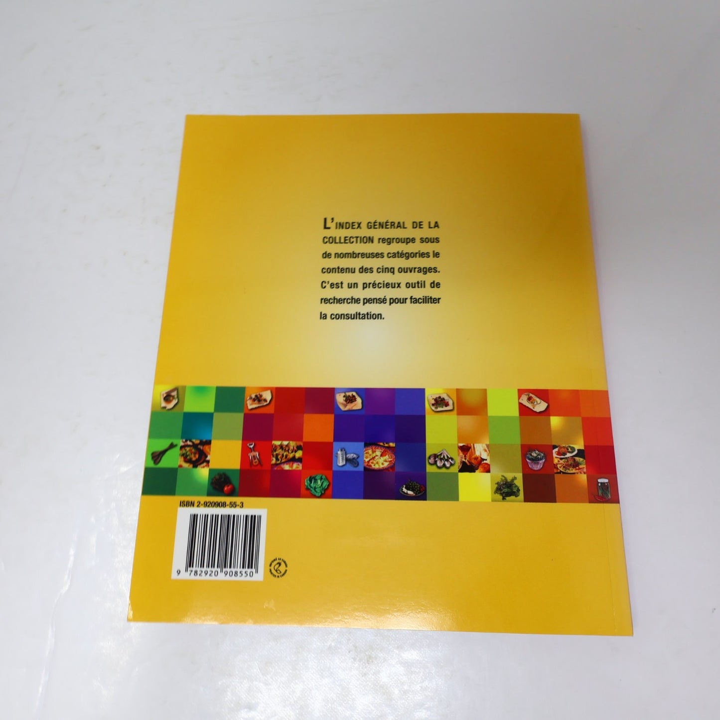 Coffret qu'est-ce qu'on Mange Les Cercles de Fermières du Québec 2003 Français