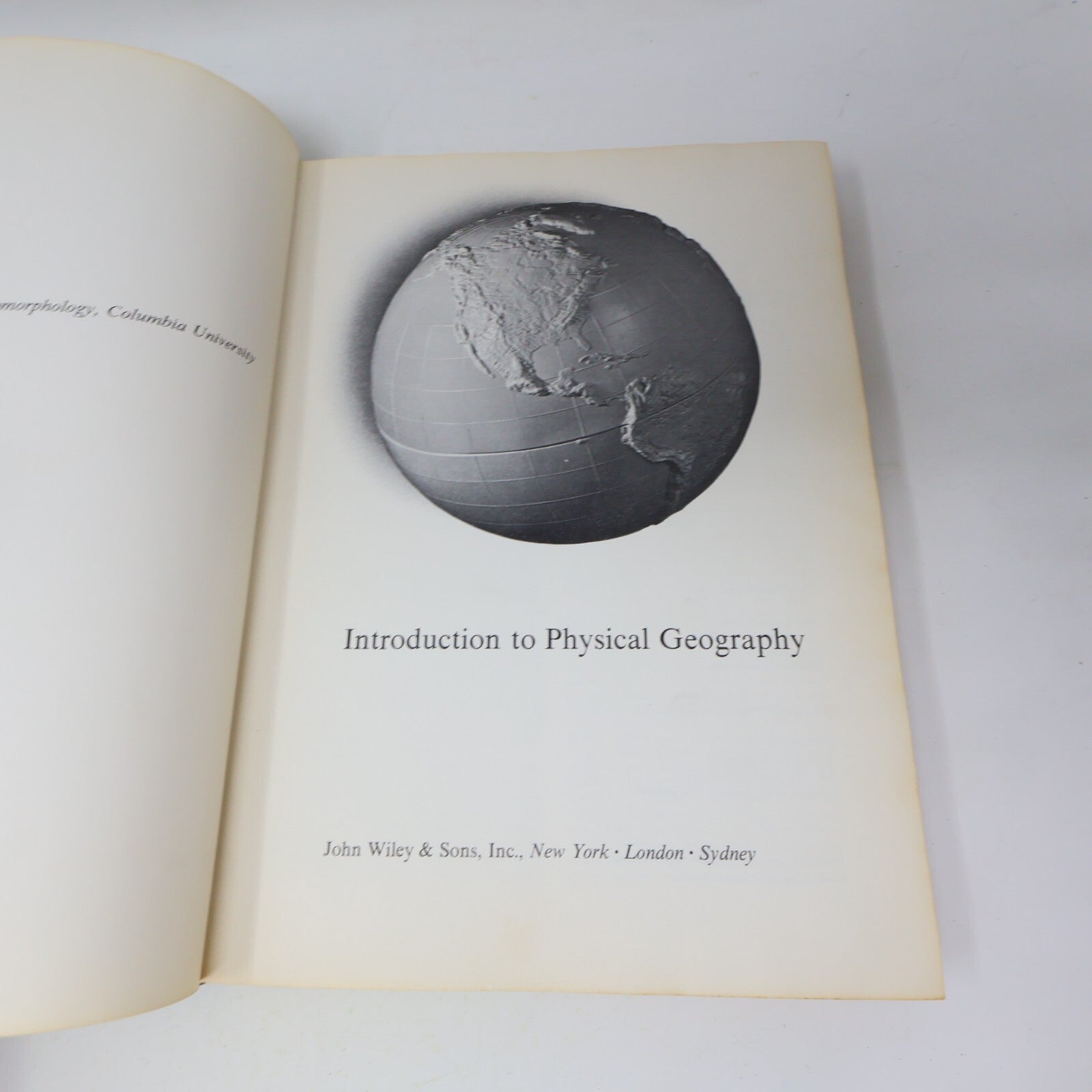 1967 Introduction to Physical Geography Arthur N. Strahler 6th Print Wiley 60s