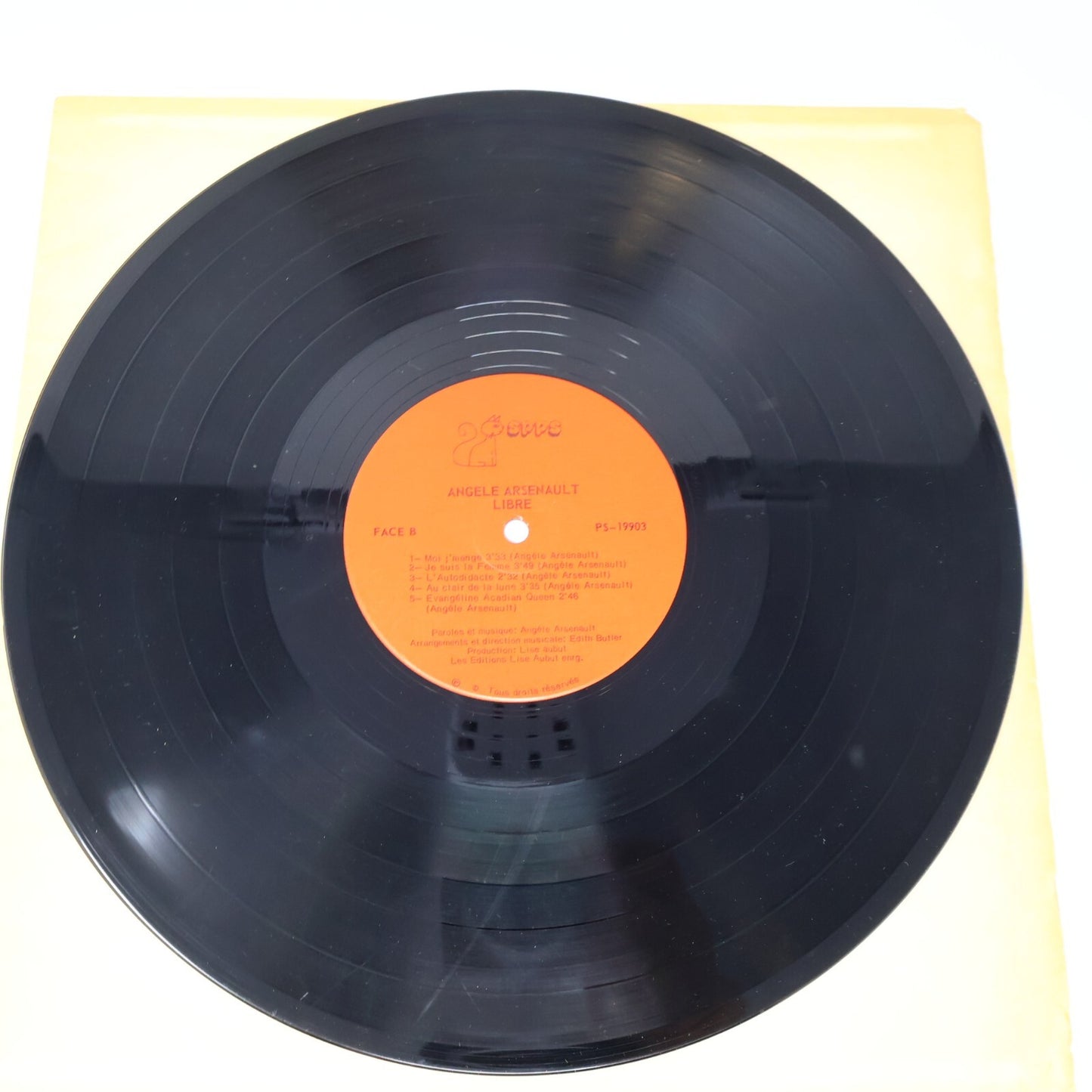 Angèle Arsenault Lot 2 Disques Record Moi J'mange Libre/Y'a Une Étoile Pour Vous
