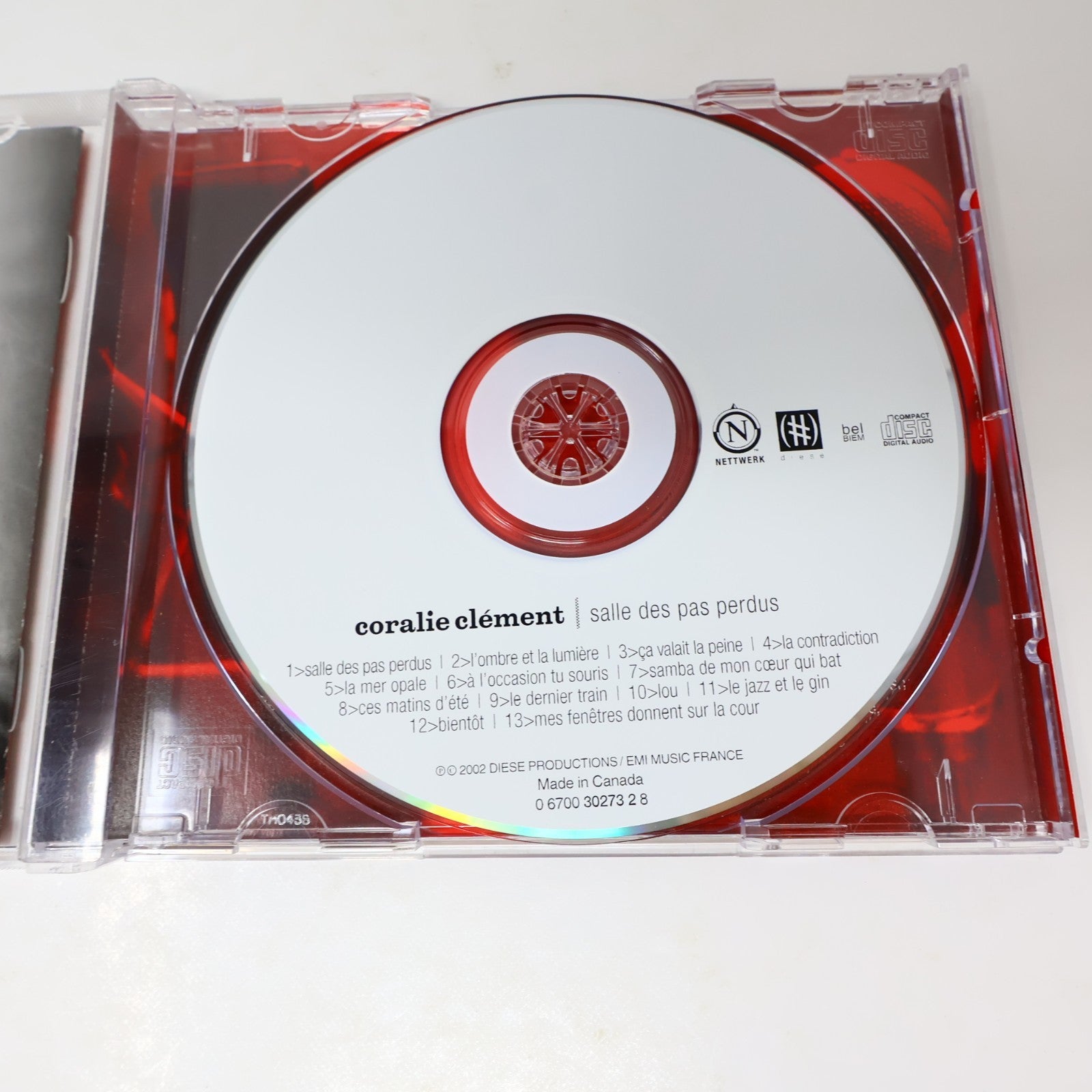 Salle des pas Perdus CD Coralie Clément Nettwerk 2002 Pop 0 6700 30273 2 8 2000s