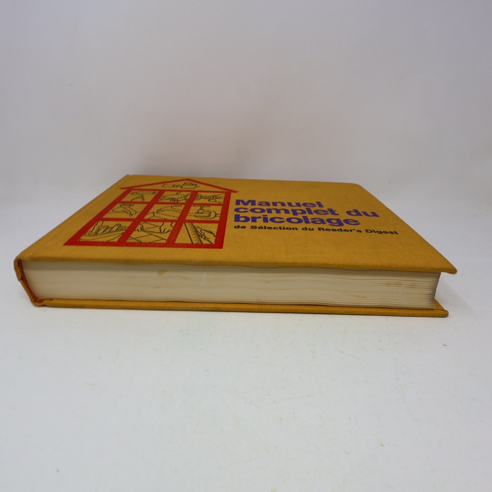 1979 Manuel Complet du Bricolage Bricolage et Révovations Reader's Digest 70s HC