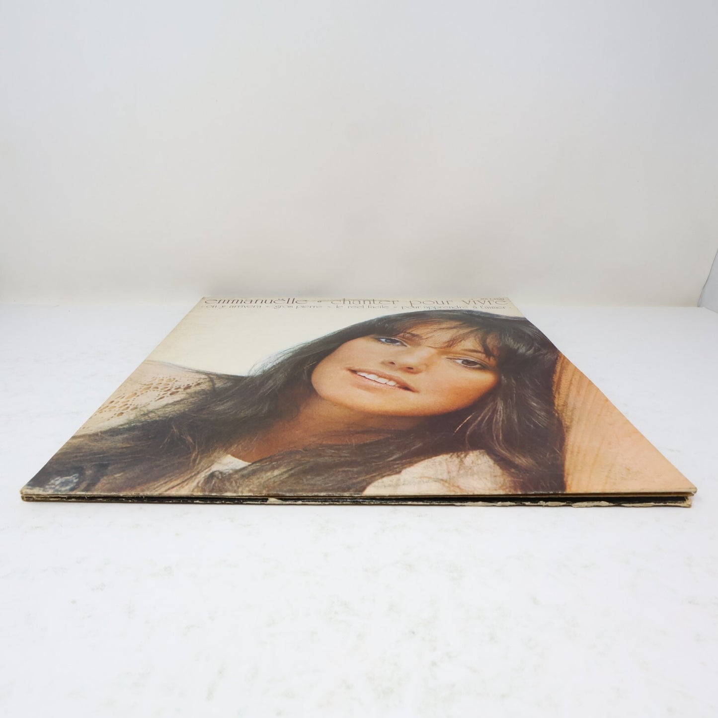 Emmanuëlle Lot 2 Disques Chanter Pour Vivre/Monde À L'Envers Emmanuelle Record