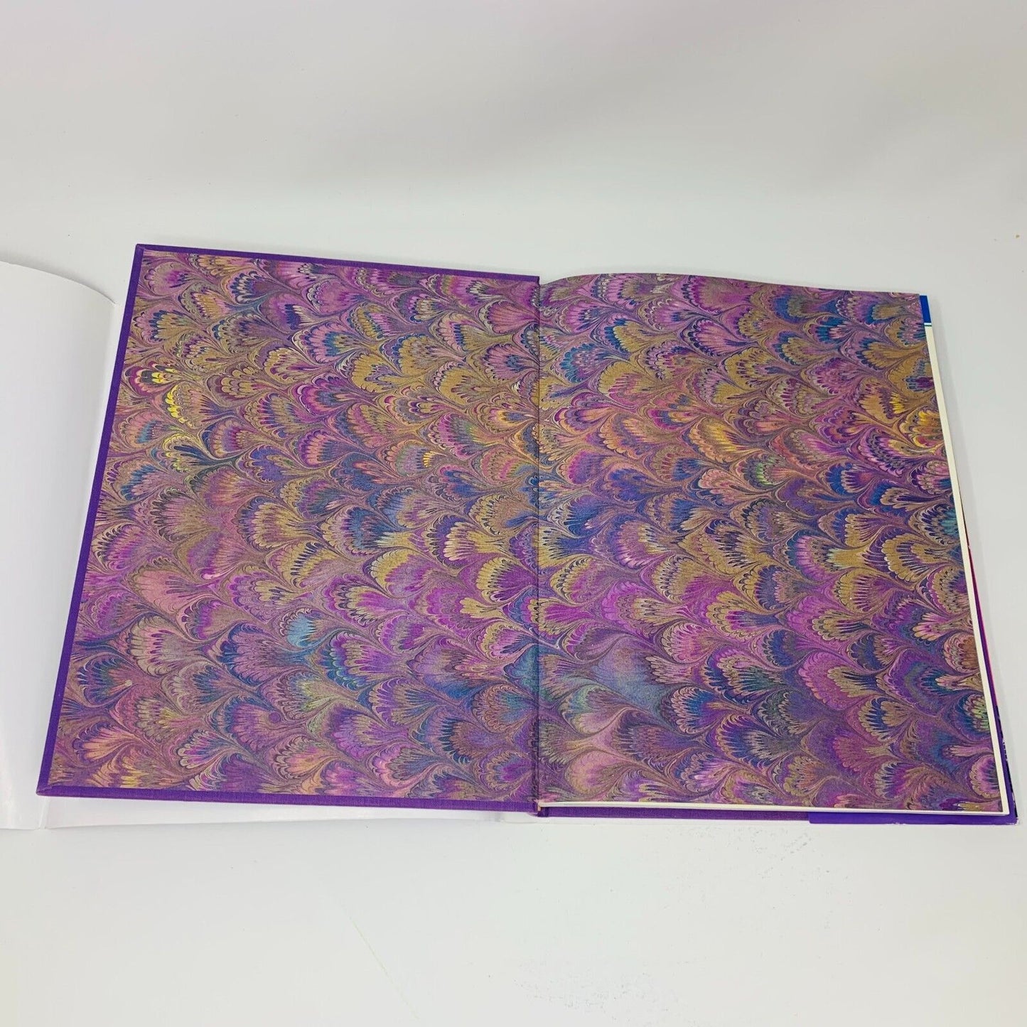 c1990s Walt Disney World Disney's Kingdom Editions Purple Theme Parks Hardcover
