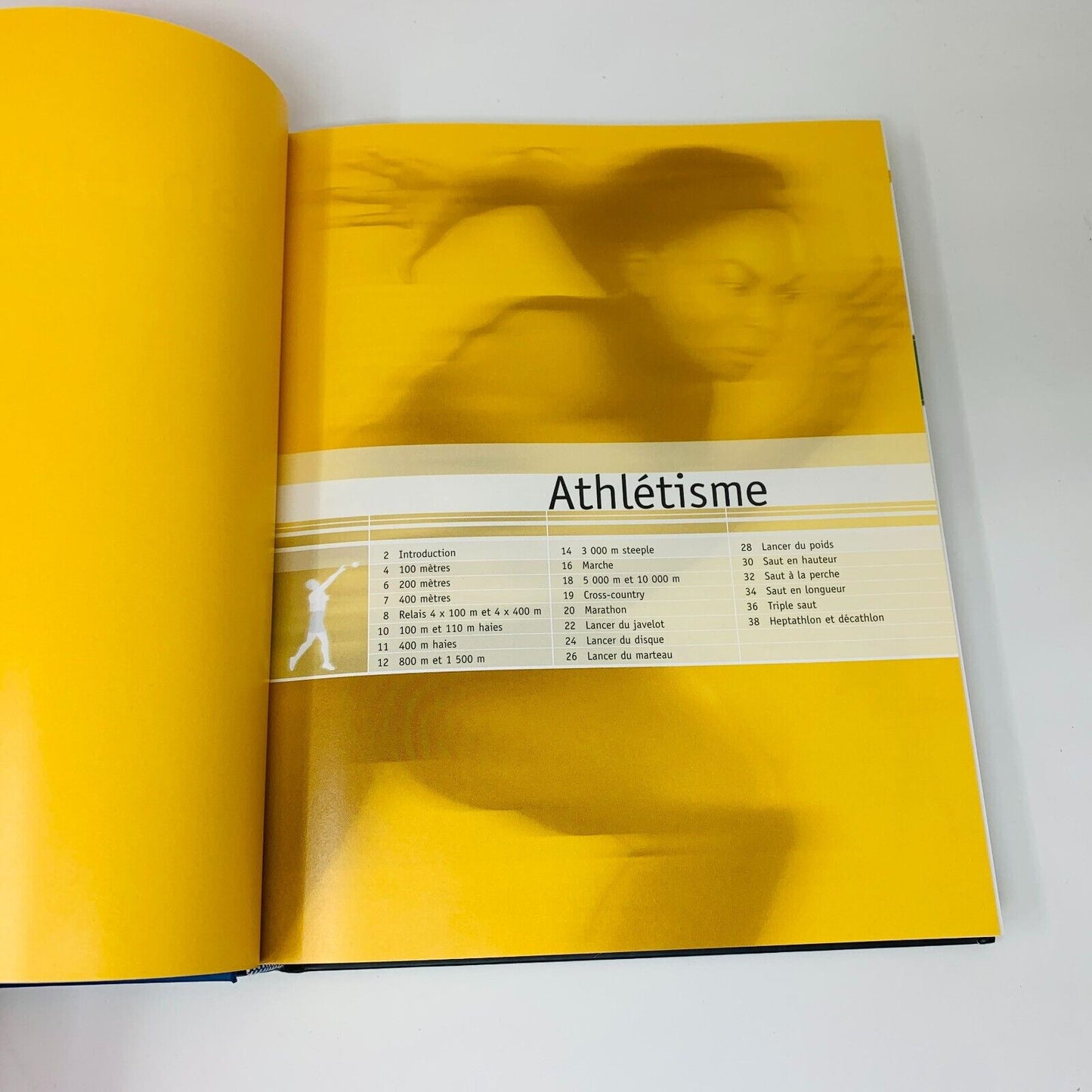 2000 Encyclopédie Visuelle des Sports Québec Amérique Illustrée en Français HC