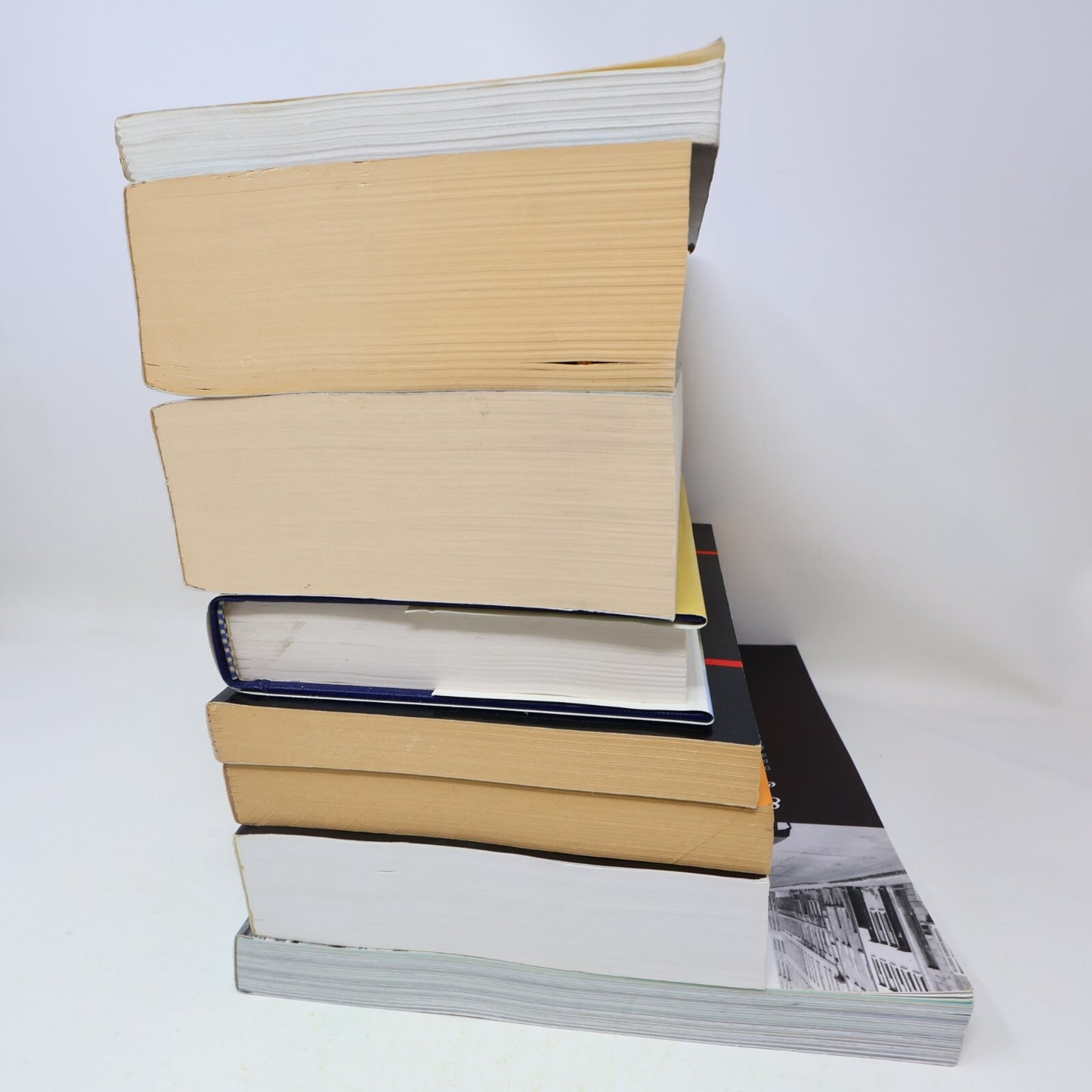 Chrystine Brouillet Lot 8 Livres Marie Laflamme/Le Collectionneur/Chère Voisine
