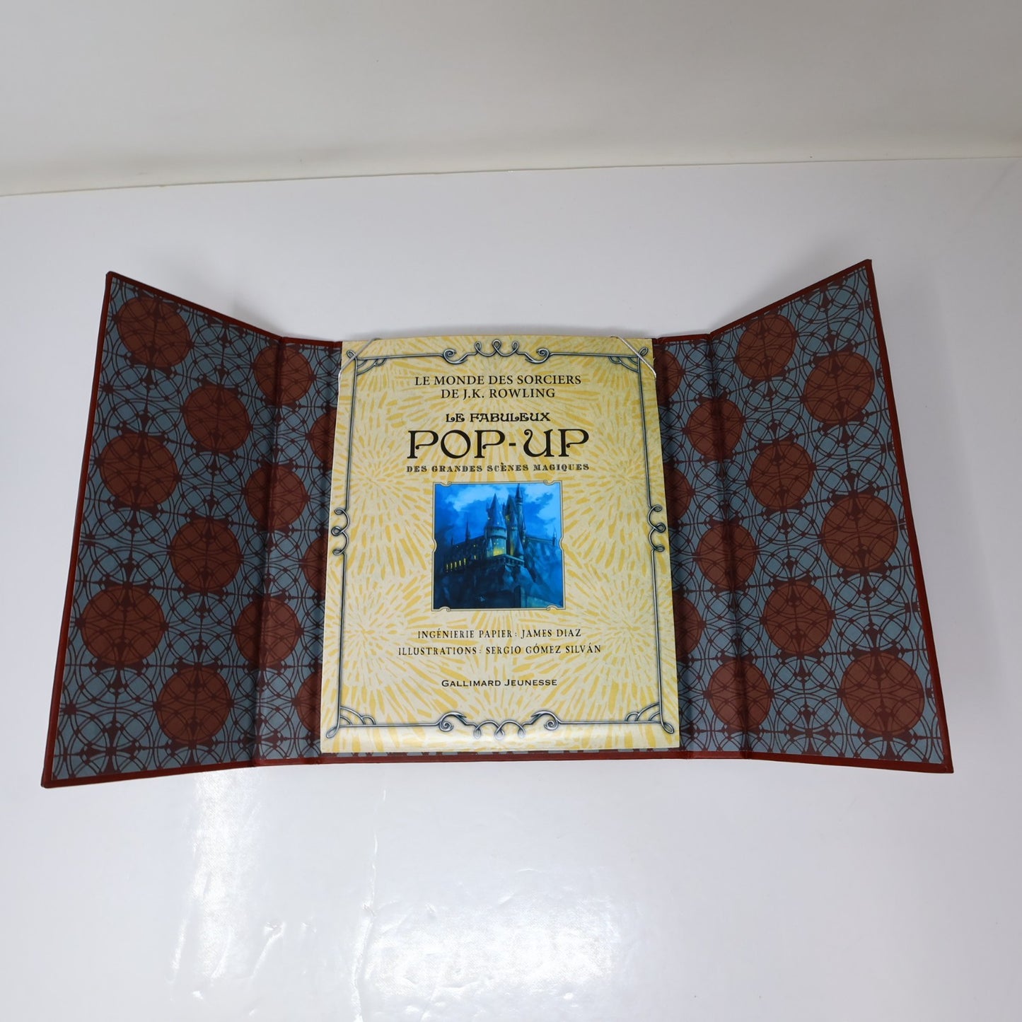 Le Monde des Sorciers de J.K. Rowling Pop-Up Harry Potter Animaux Fantastiques