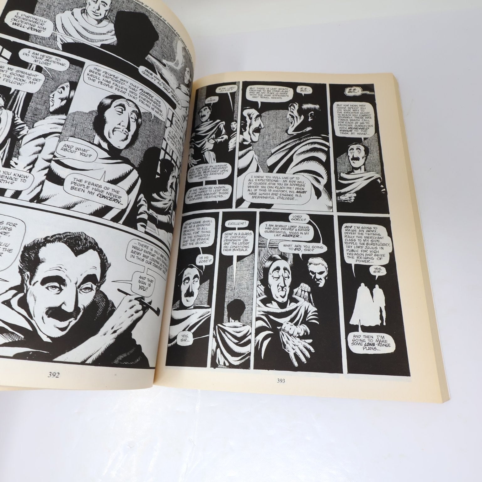 Cerebus TPB Book One by Dave Sim Reprinting Issues 1-25 Black & White 2003 Comic