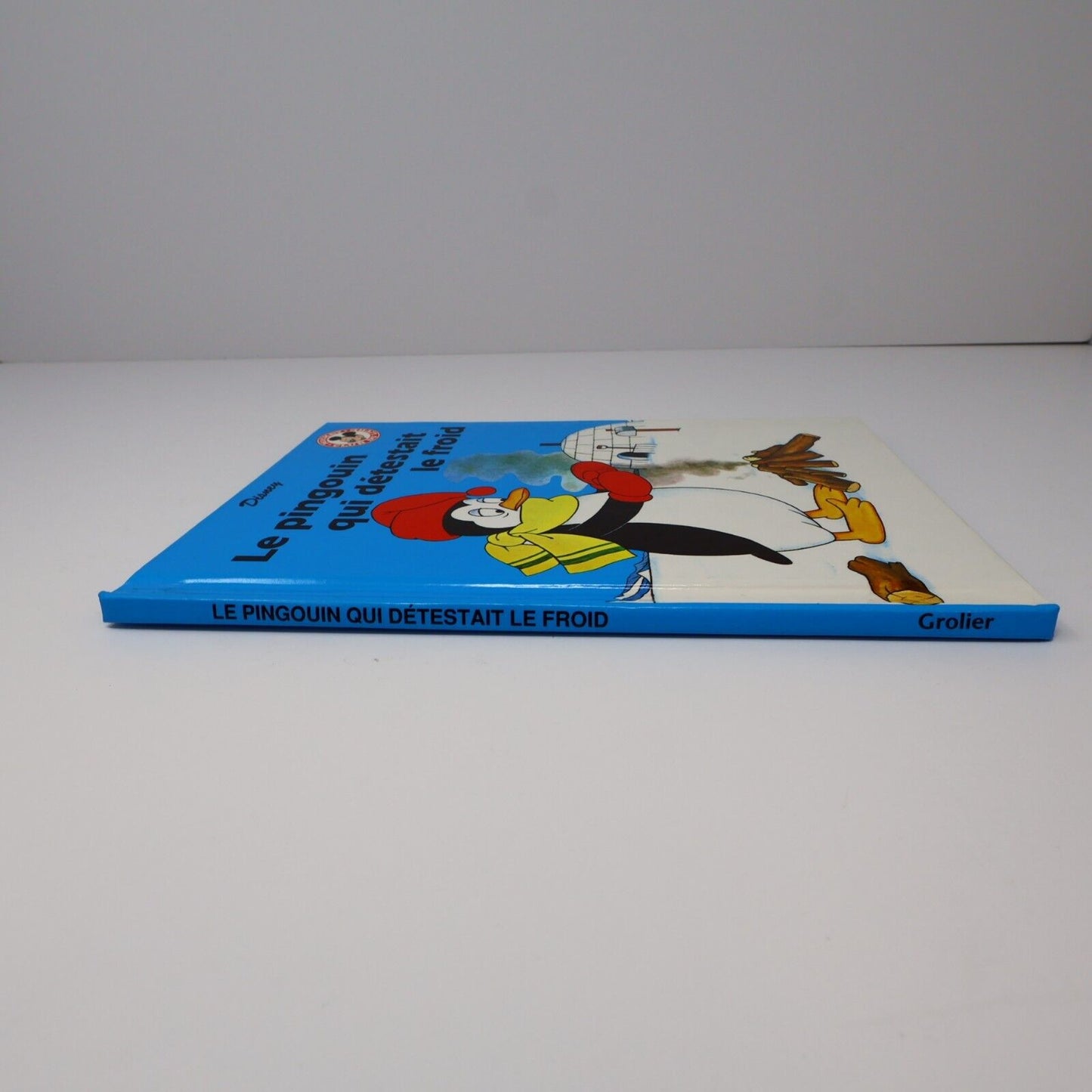 1992 Le Pingouin qui Détestait le Froid Club du Livre Mickey Disney Hardcover HC