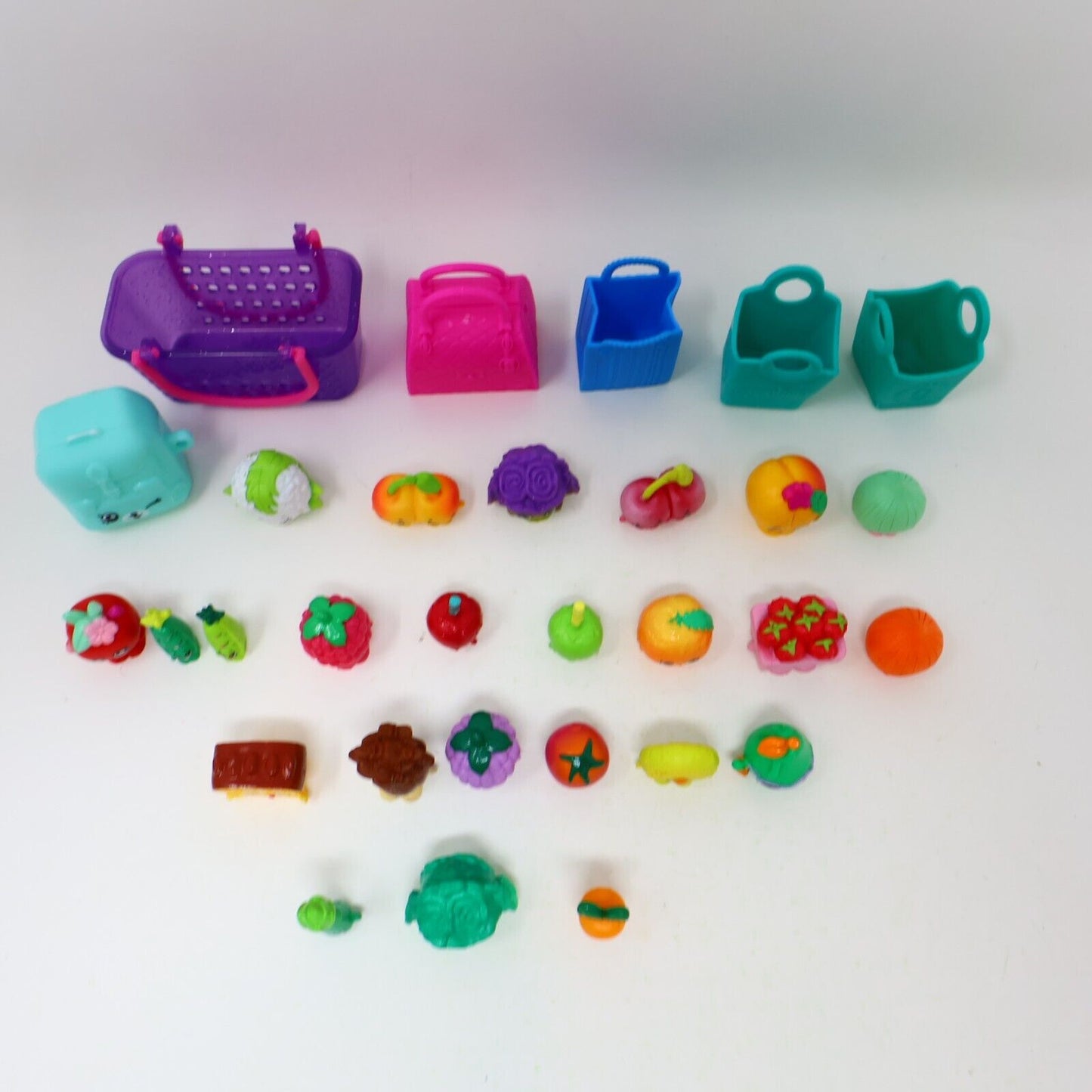 Lot of 24 Shopkins Figures Toys Mixed Fruits Vegetables Peach Apple Onion Moose