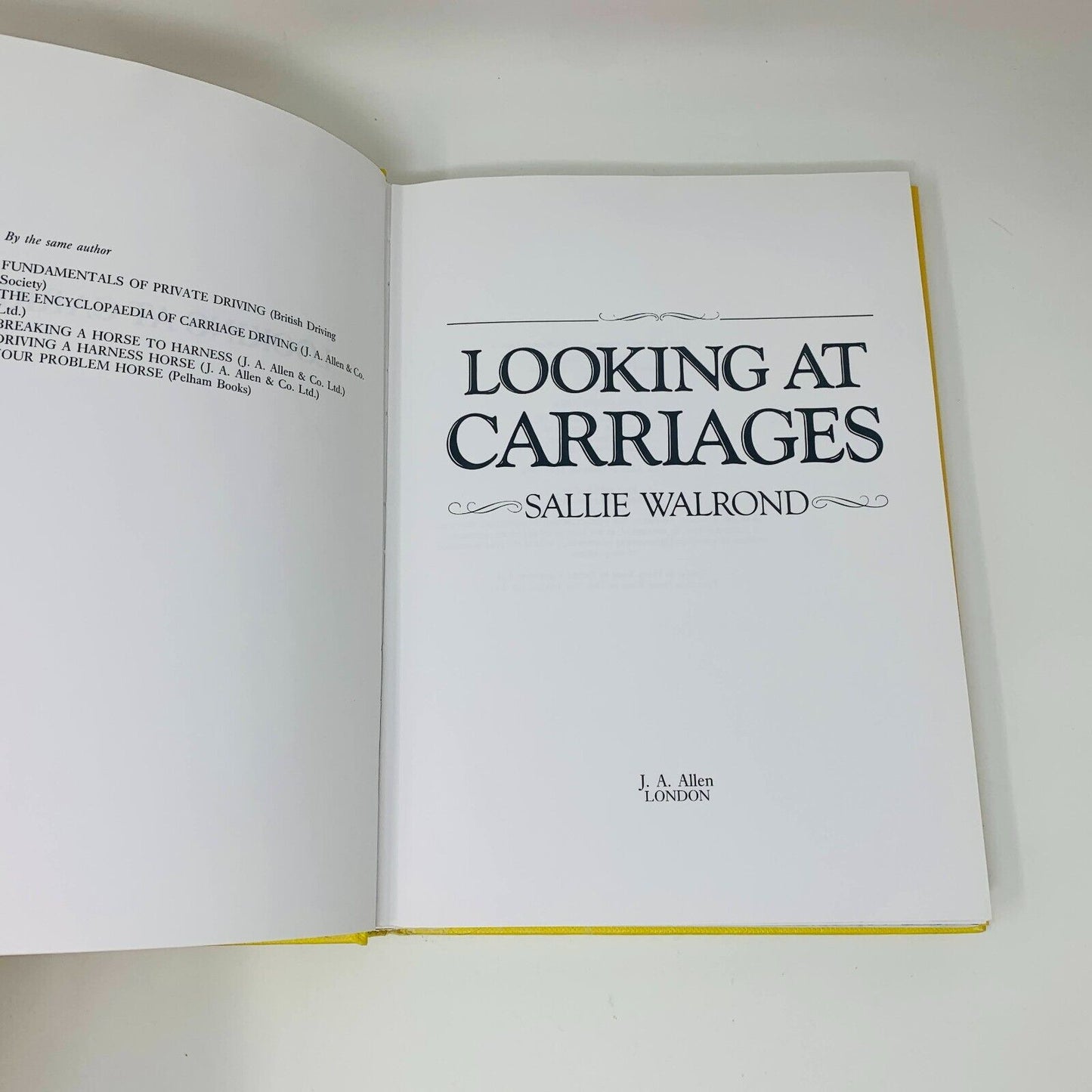 1992 Looking at Carriages Sallie Walrond Hardcover DJ Equestrian Transportation