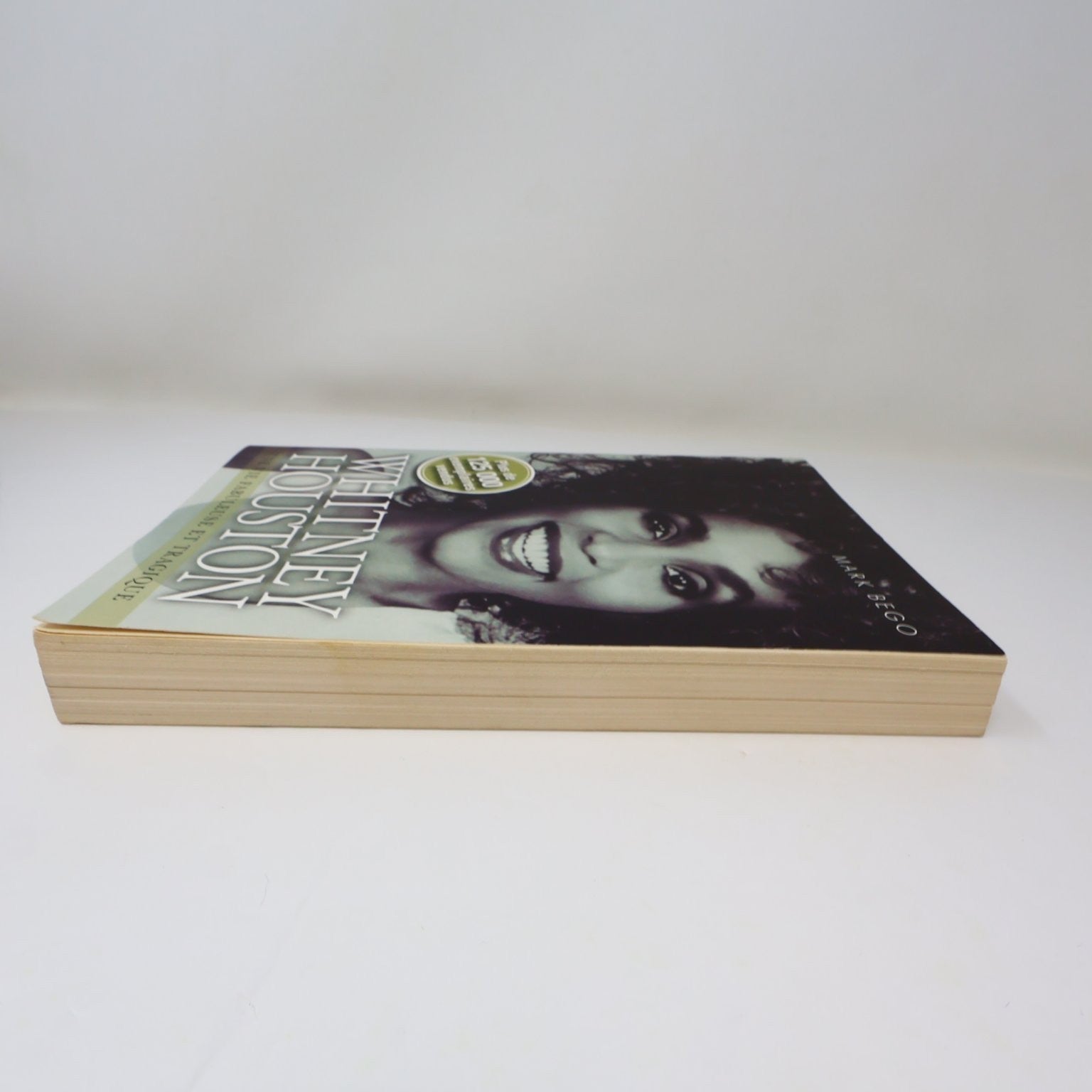 Whitney Houston Biographie 2012 Mark Bego en Français/French Les Éditeurs Réunis