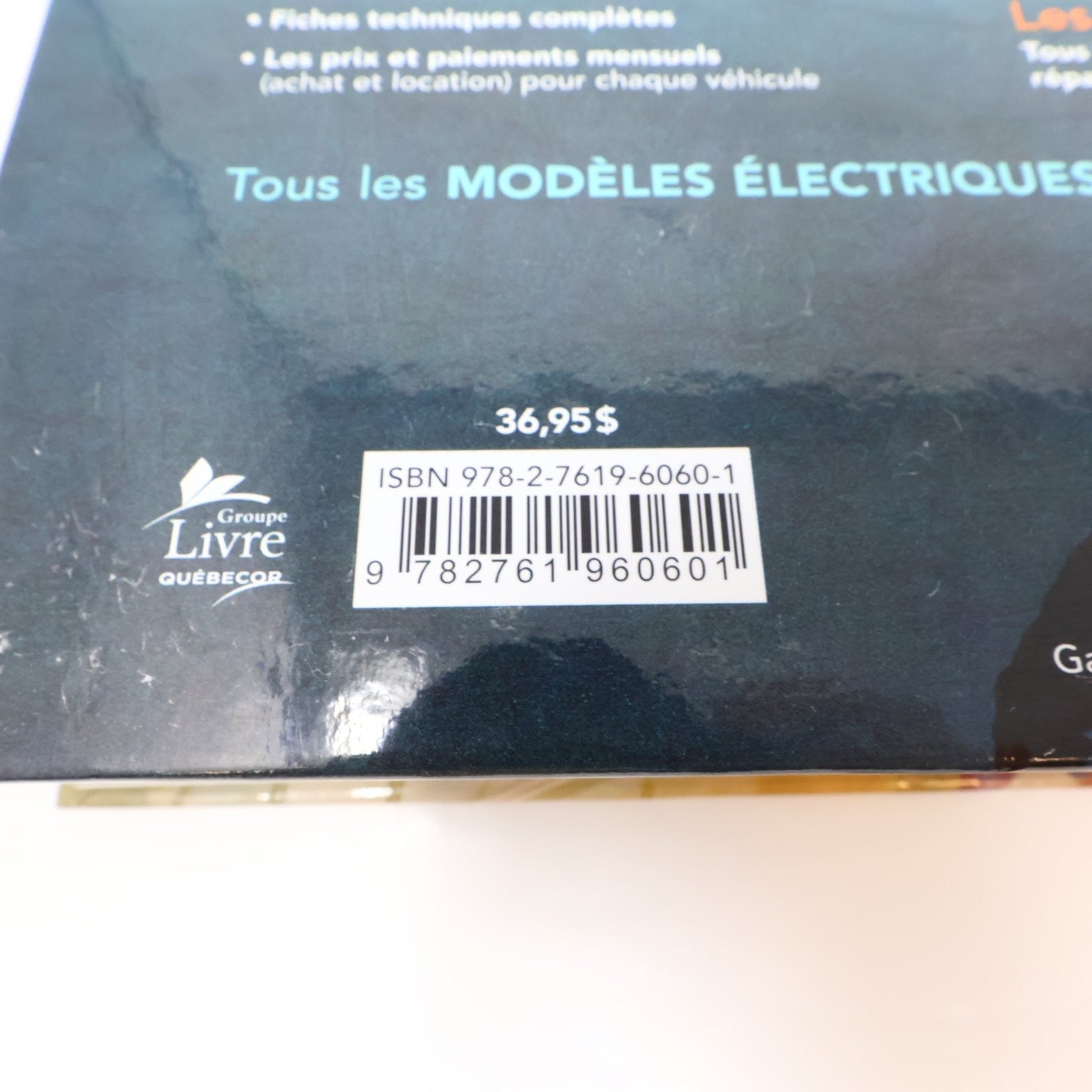 L'Annuel de l'Automobile & Le Guide de L'Auto 2023 Lot 2 Livres Voitures Chars