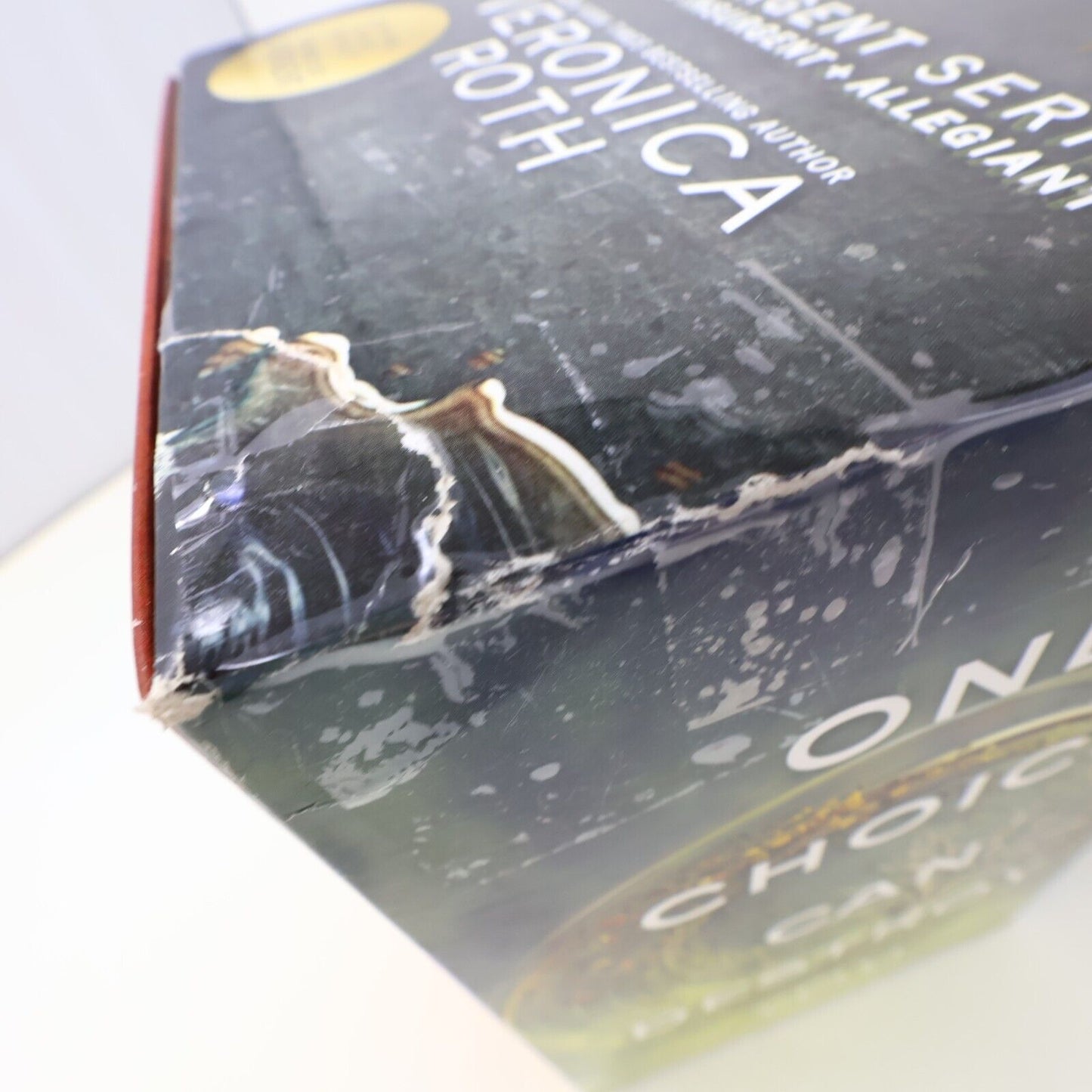 The Divergent Series #1-2-3 Boxset Veronica Roth Science-Fiction Allegiant Lot