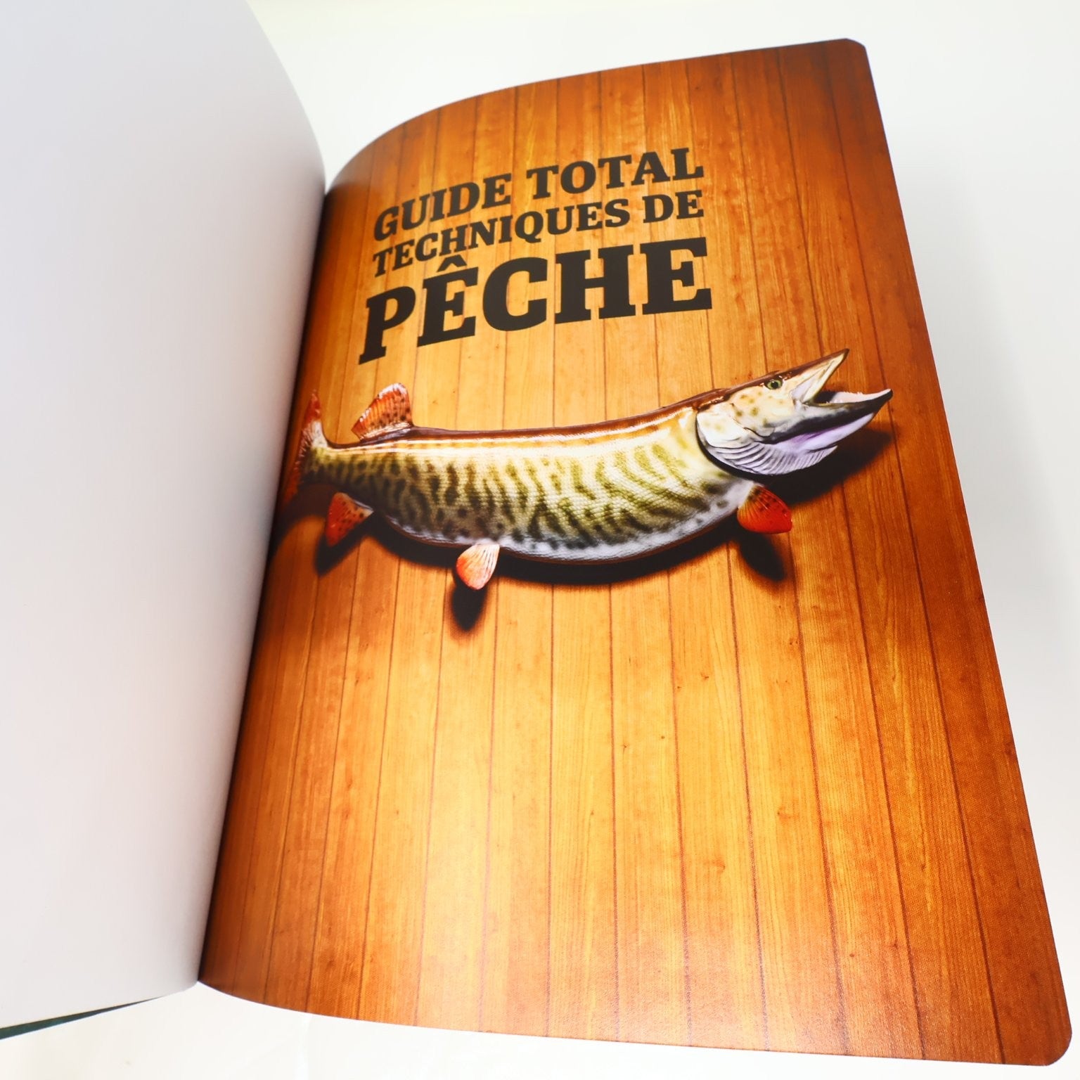 Guide Total Techniques de Pêche Joe Cermele 2014 en Français/French Fishing