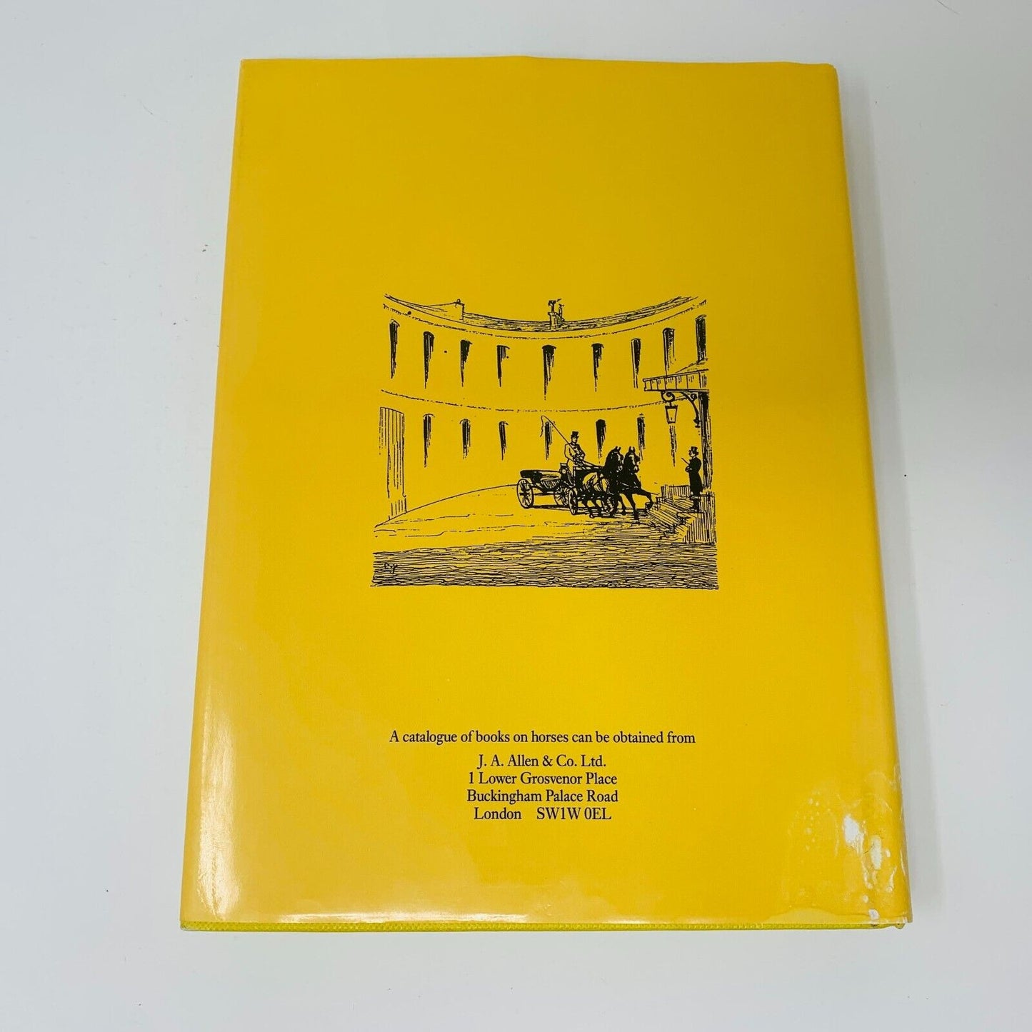 1992 Looking at Carriages Sallie Walrond Hardcover DJ Equestrian Transportation