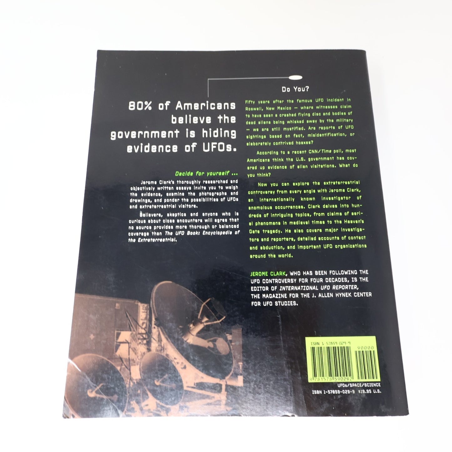 The Ufo Book Encyclopedia of the Extraterrestrial Jerome Clark Visible Ink Press
