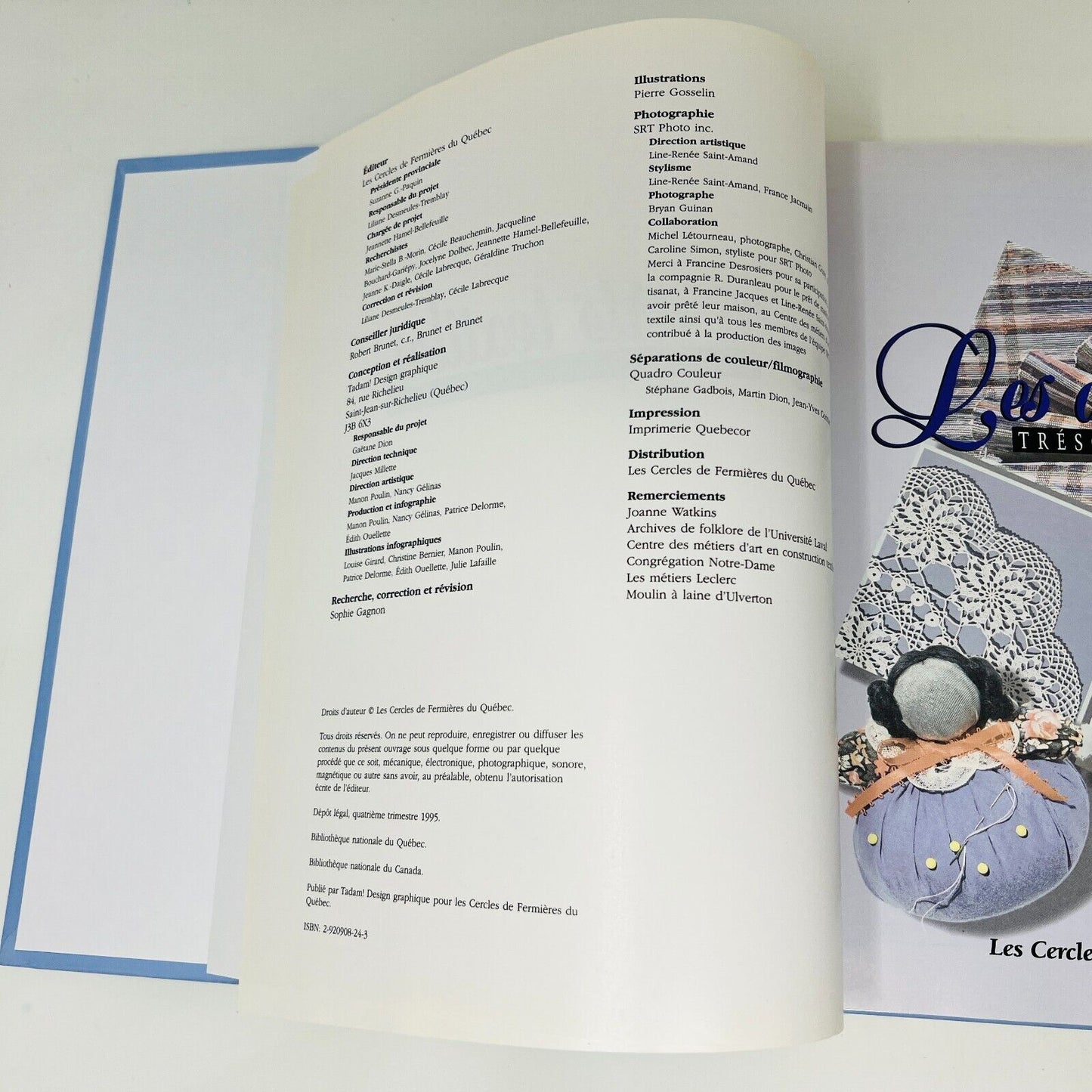 1995 Les Arts Textiles Cercles de Fermières du Québec Tissage Couture Crochet HC