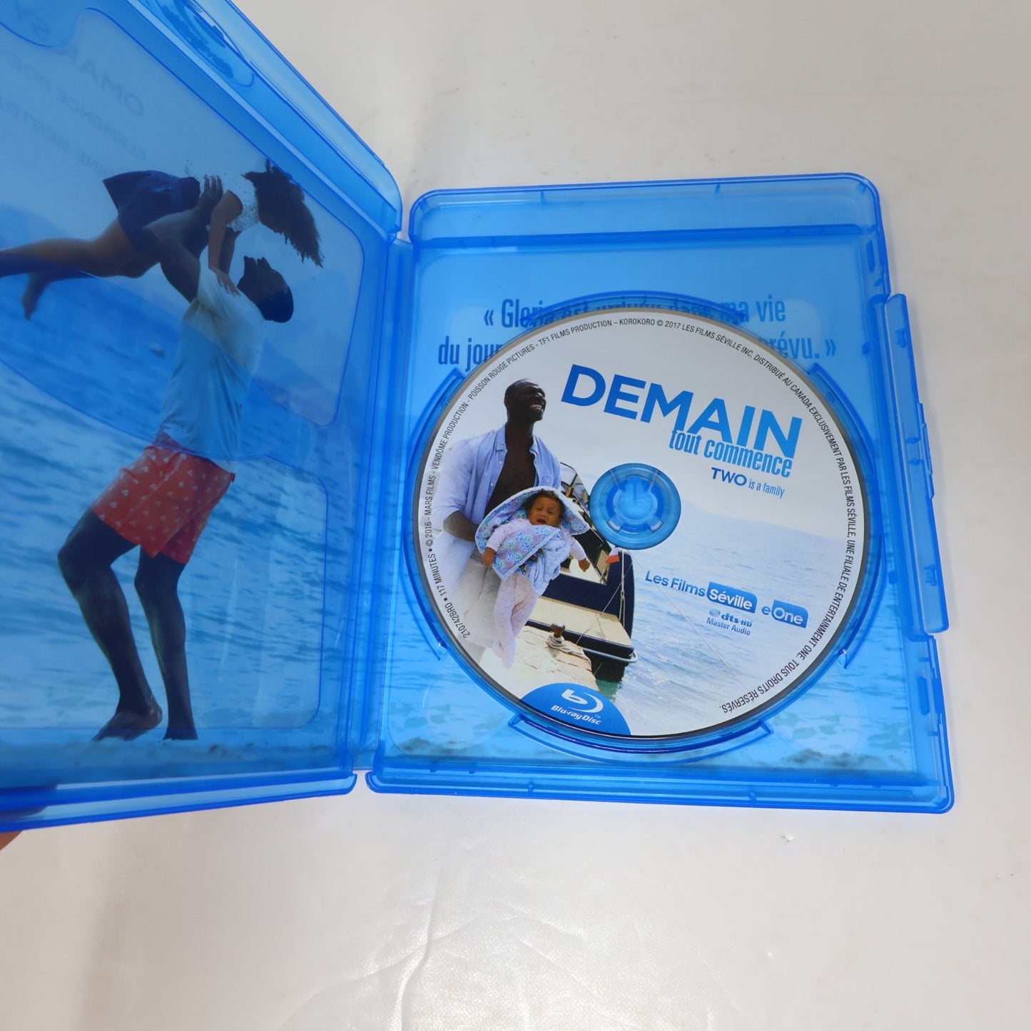 Demain Tout Commence/Two is a Family Blu-ray Omar Sy/Antoine Bertrand/Poésy 16:9