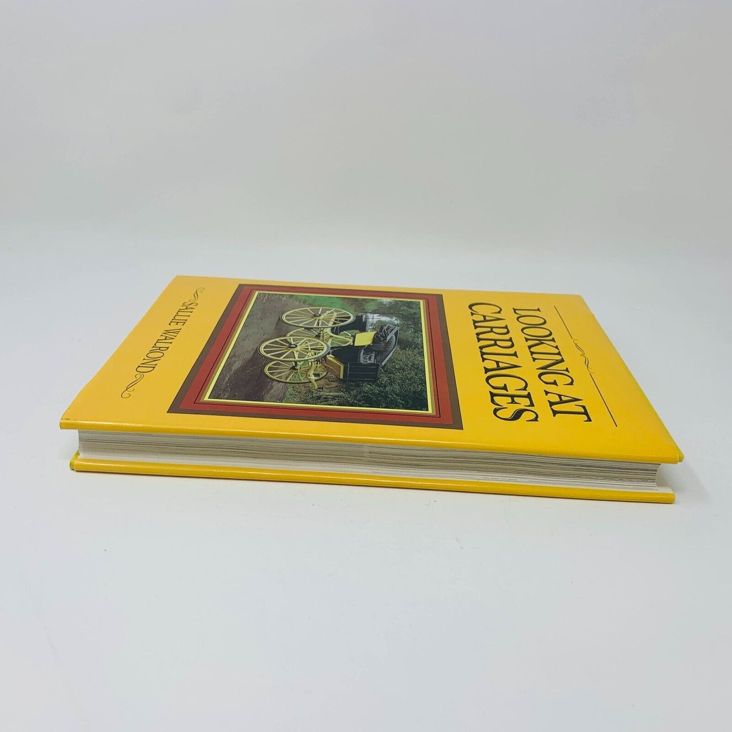 1992 Looking at Carriages Sallie Walrond Hardcover DJ Equestrian Transportation