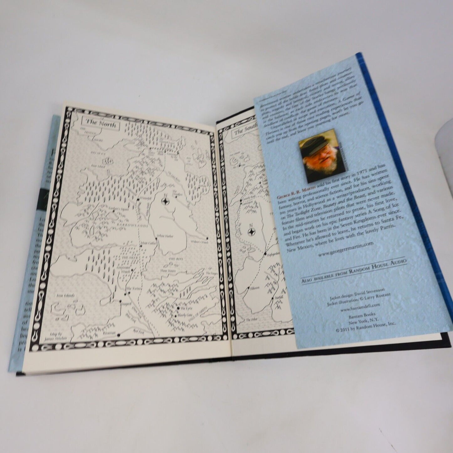 2002 A Game of Thrones by George R. R. Martin Hardcover HC Bantam Fantasy Action