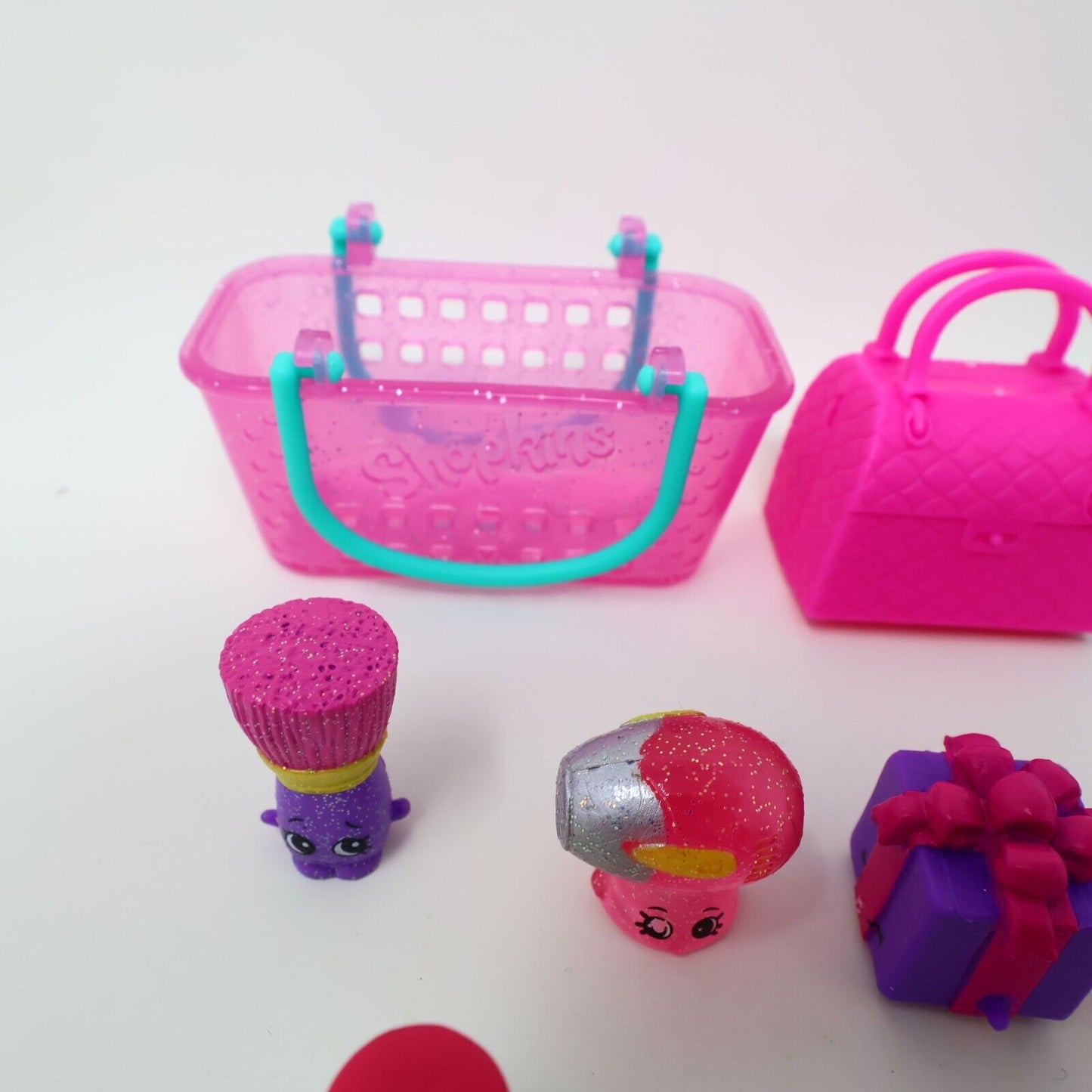 Lot of 21 Shopkins Figures Toys Mixed Makeup Parfume Dresses Gifts Baskets Moose