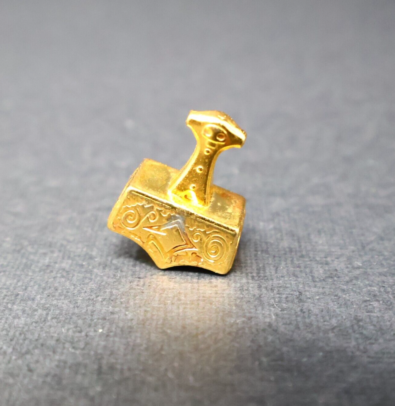 Treasure X Dragons Gold Hammer of Glory Ultra Rare Gold Dipped Treasure Moose