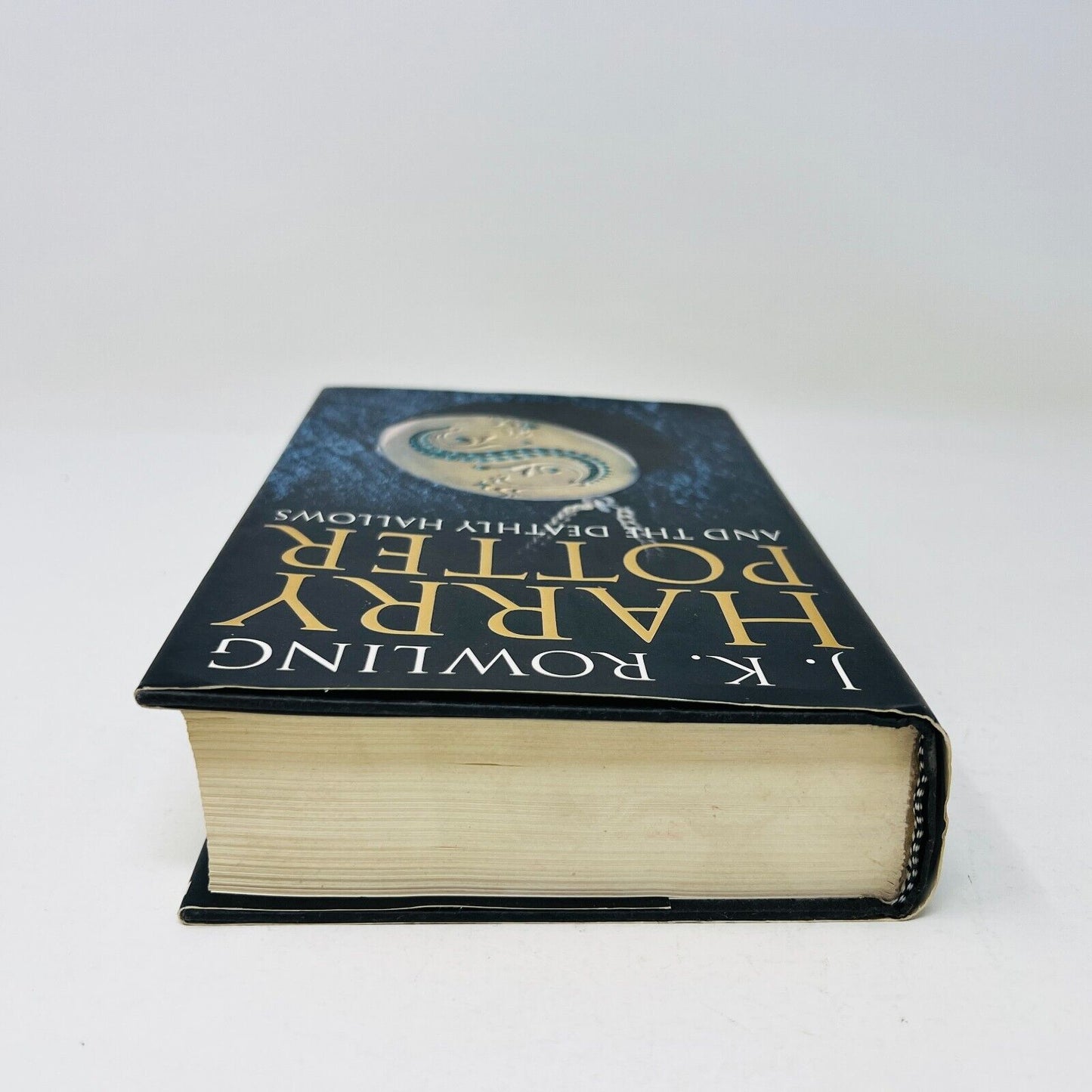 Harry Potter and the Deathly Hallows JK. Rowling Raincoast Black Cover 1st Print