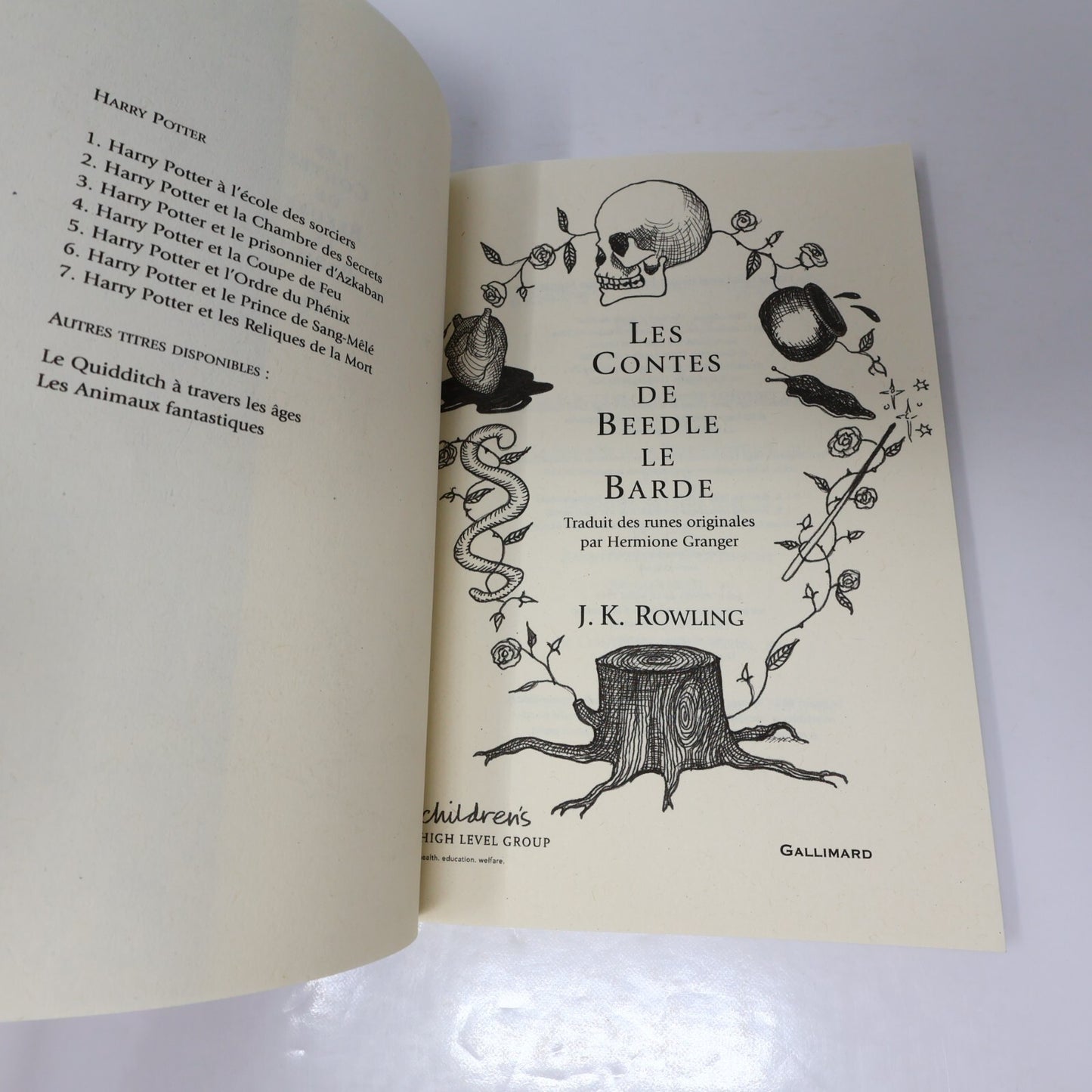 Les Contes de Beedle le Barde J. K. Rowling Harry Potter Gallimard 2008 PB Ados
