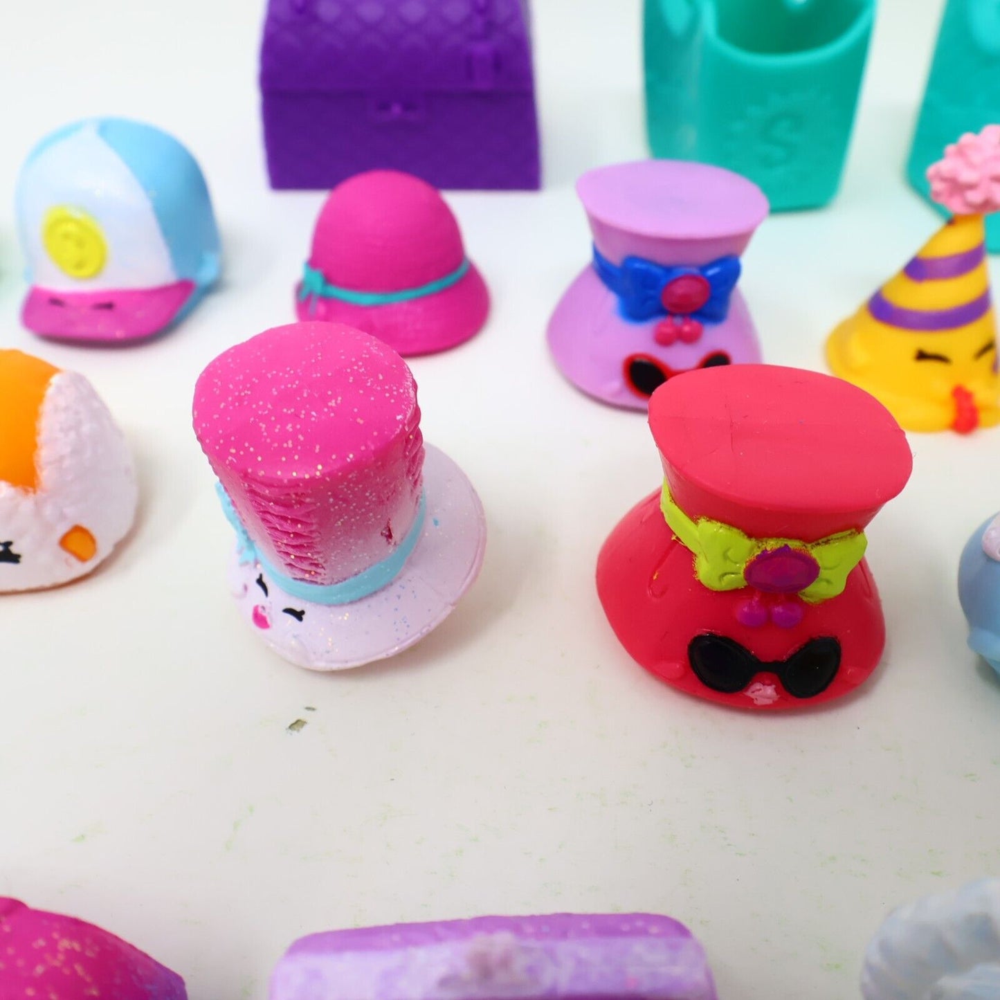 Lot of 21 Shopkins Figures Toys Mixed Sun Glasses Hat Hands Bag Baskets Moose