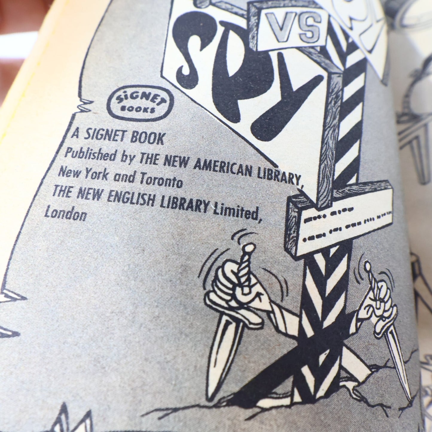Mad's Spy vs Spy Follow-Up Files Antonio Prohias 1968 5th Print Signet Paperback