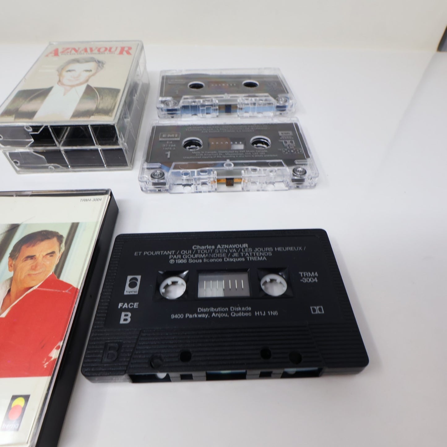 Aznavour Lot 6 Cassettes Plus Bleu/Toi et Moi/Chansons d'Or/Palais des congrès