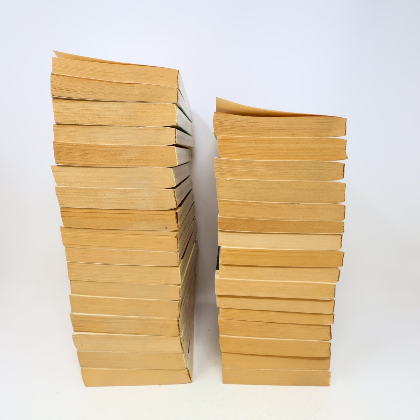 Agatha Christie Lot 33 Livres Club des Masques Hercule Poirot Crime et Mystère