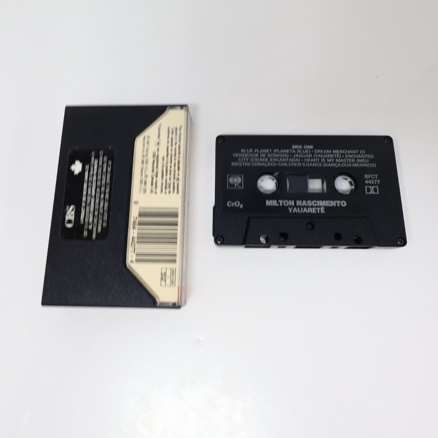 Milton Nascimento 2 Cassettes Lot Yauaretê/Txai Planeta Blue/Awasi/Old Hill