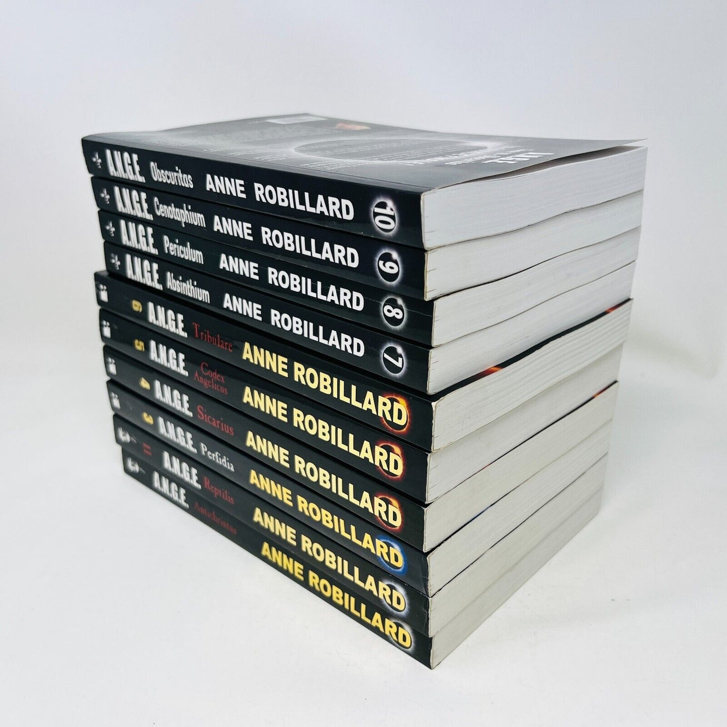 Lot de 10 Livres A.N.G.E #1-10 Anne Robillard Série Complète Antichristus Ange