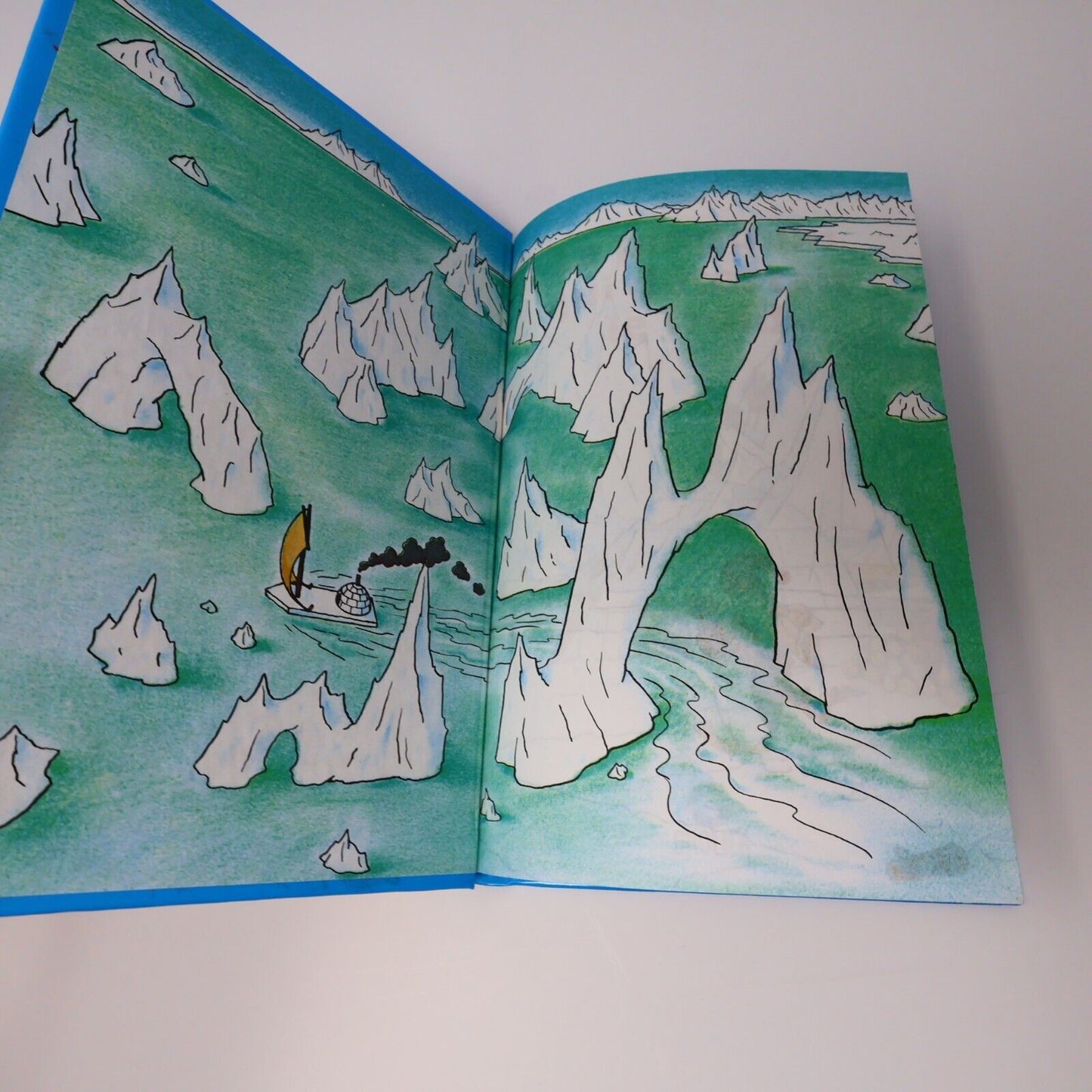1992 Le Pingouin qui Détestait le Froid Club du Livre Mickey Disney Hardcover HC