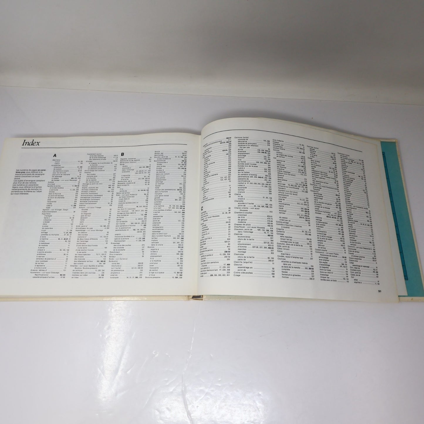 Guide de la Couture Pratique et Créative 1979 HC Reader's Digest Français Livre