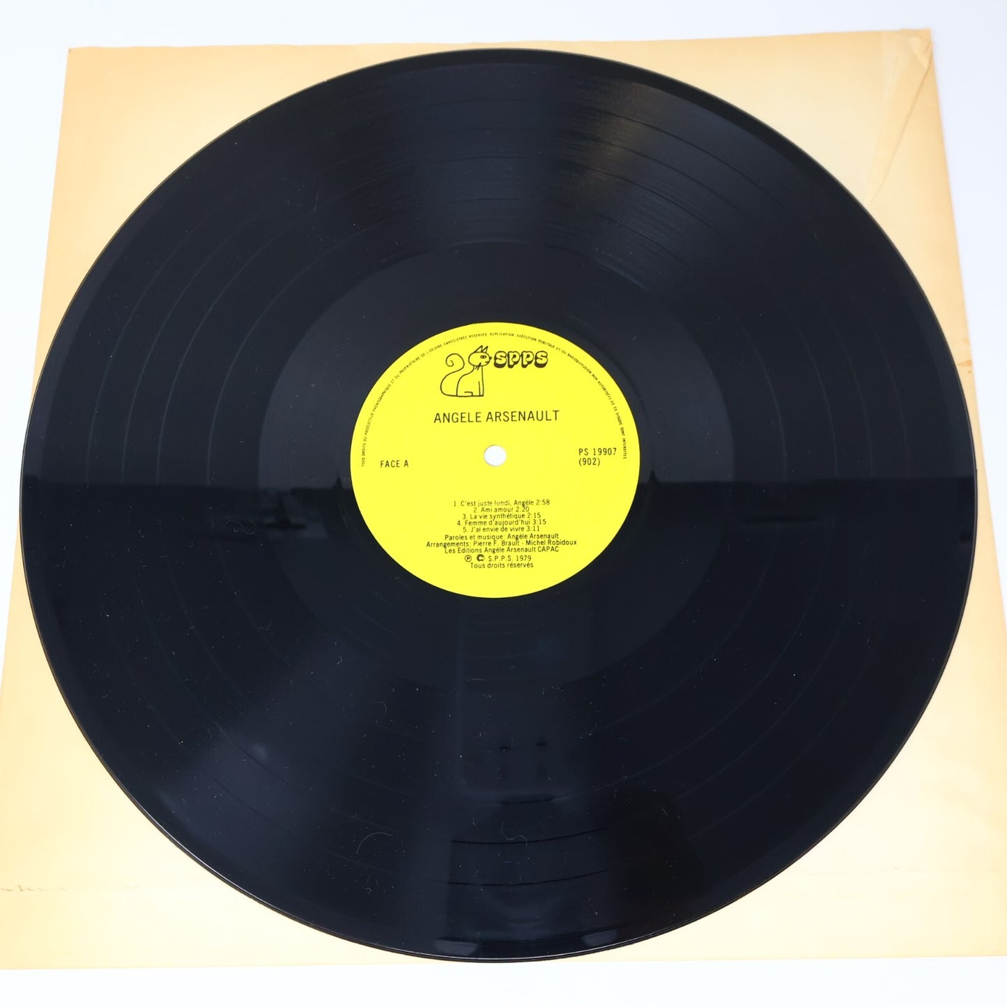 Angèle Arsenault Lot 2 Disques Record Moi J'mange Libre/Y'a Une Étoile Pour Vous