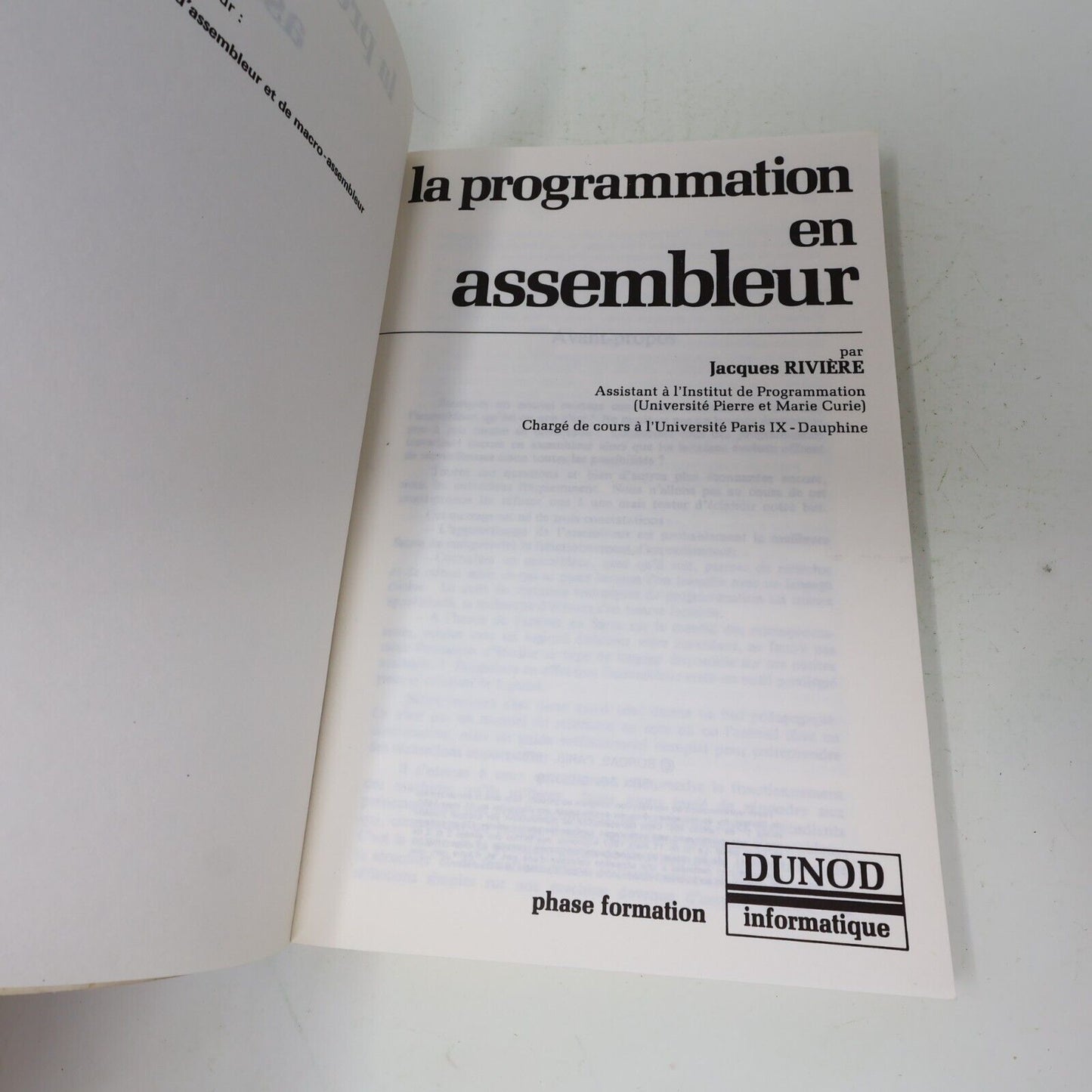 1983 La Programmation en Assembleur J. Rivière Informatique Ordinateur Code 80s