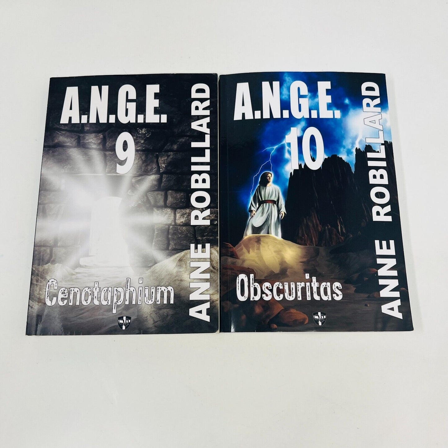 A.N.G.E #1-10 Série Complète Anne Robillard Antichristus Ange Lot de 10 Livres