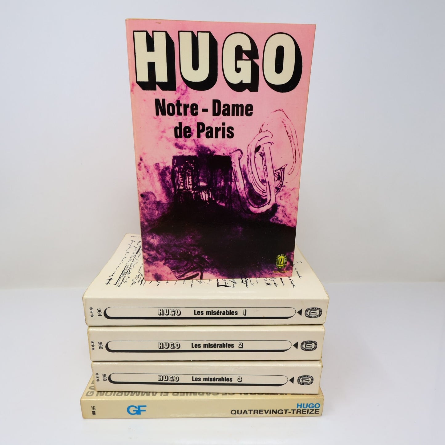 Victor Hugo Lot 5 Livres Les Misérables/Notre-Dame de Paris/Quatrevingt-Treize