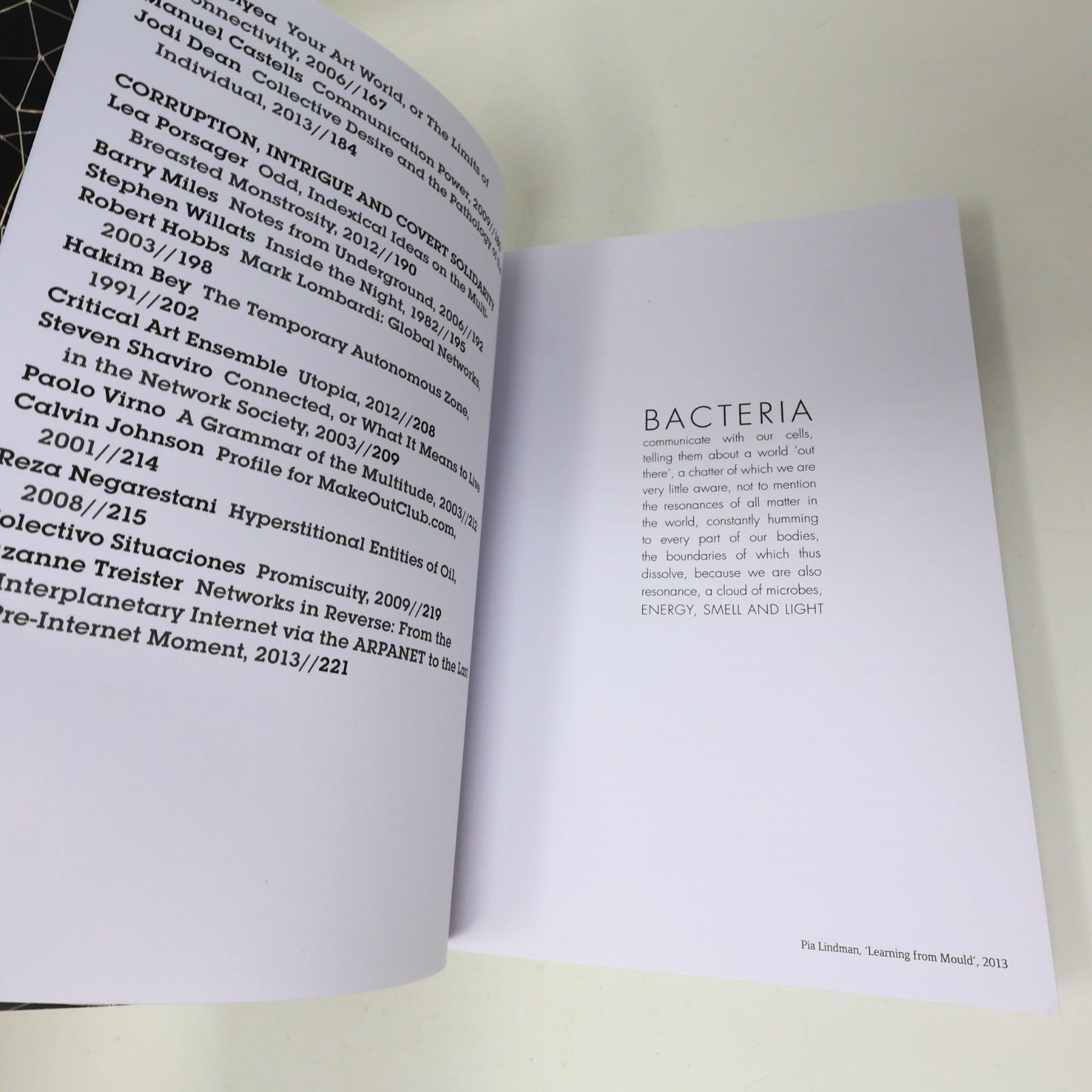 2014 Networks Documents of Contemporary Art Lars Bang Larsen The Mit Press PB