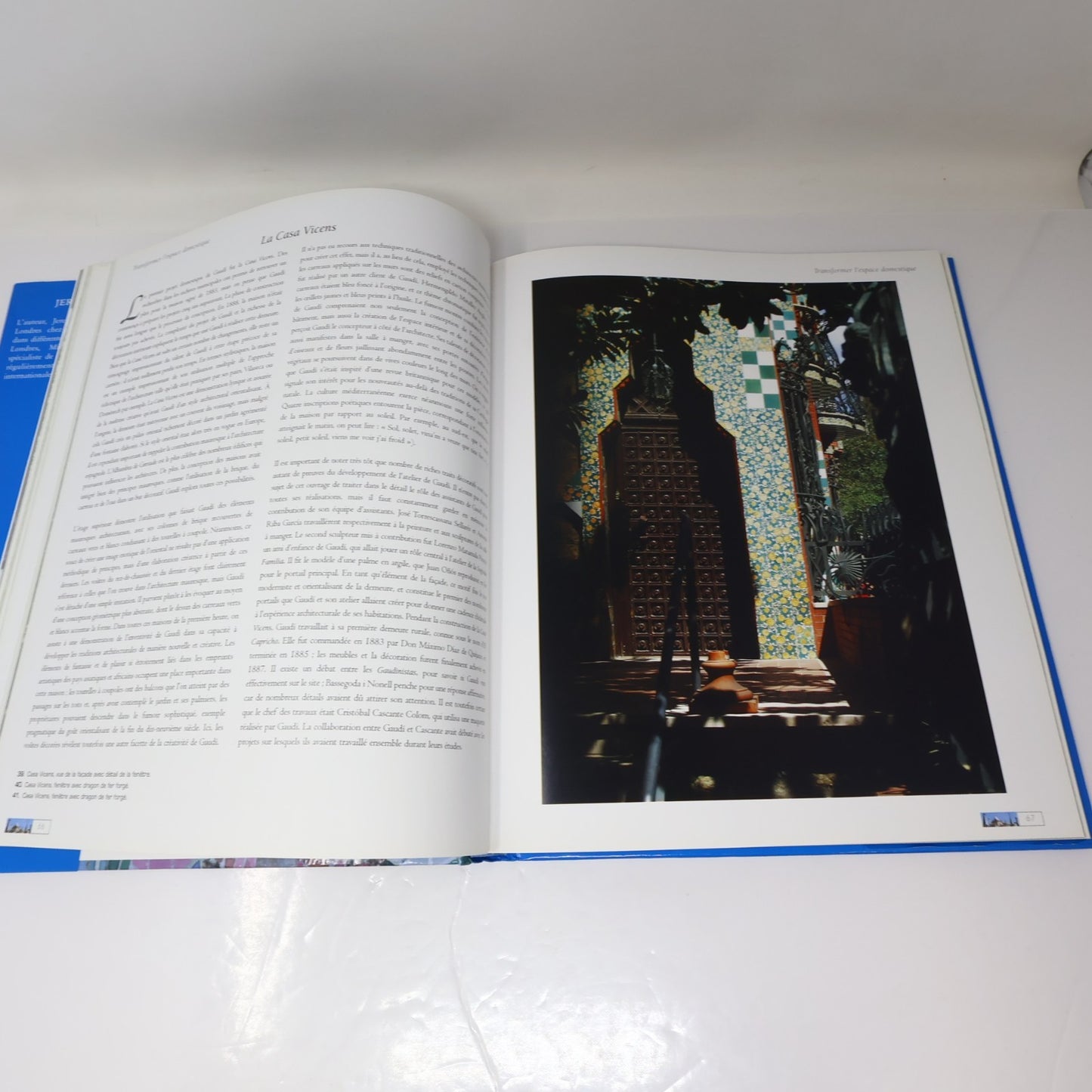 Gaudi Architecte et Artiste Jeremy Roe Parkstone 2006 HC DJ Français French Book