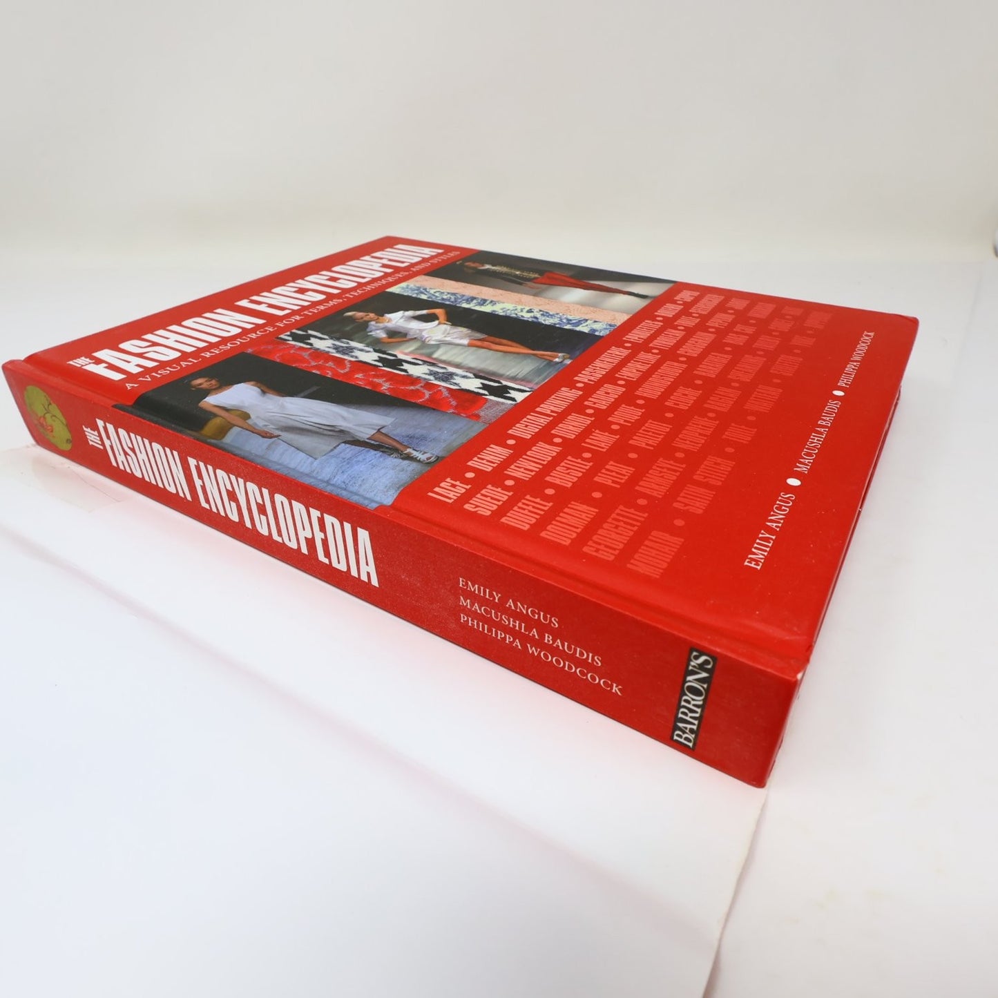 The Fashion Encyclopedia Angus/Baudis/Woodcock 2015 Illustrated Barron's HC DJ