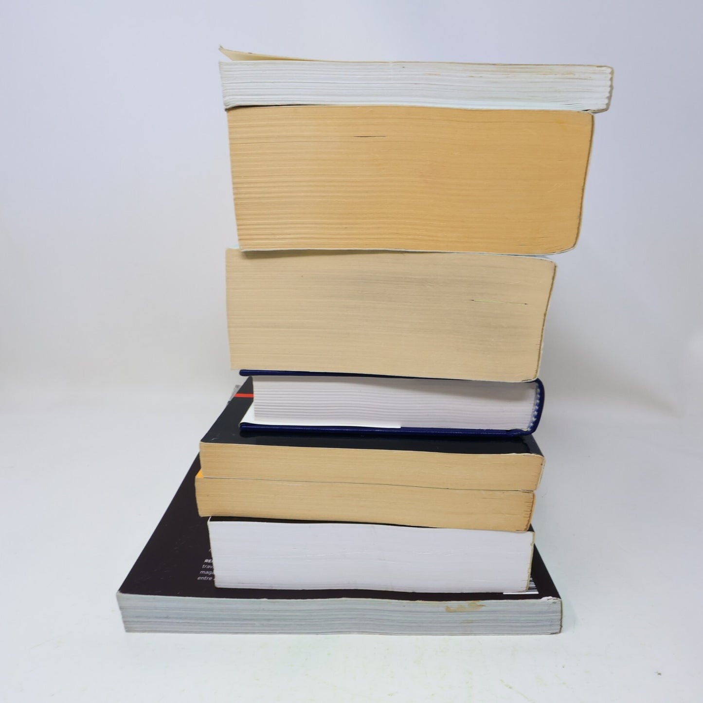 Chrystine Brouillet Lot 8 Livres Marie Laflamme/Le Collectionneur/Chère Voisine